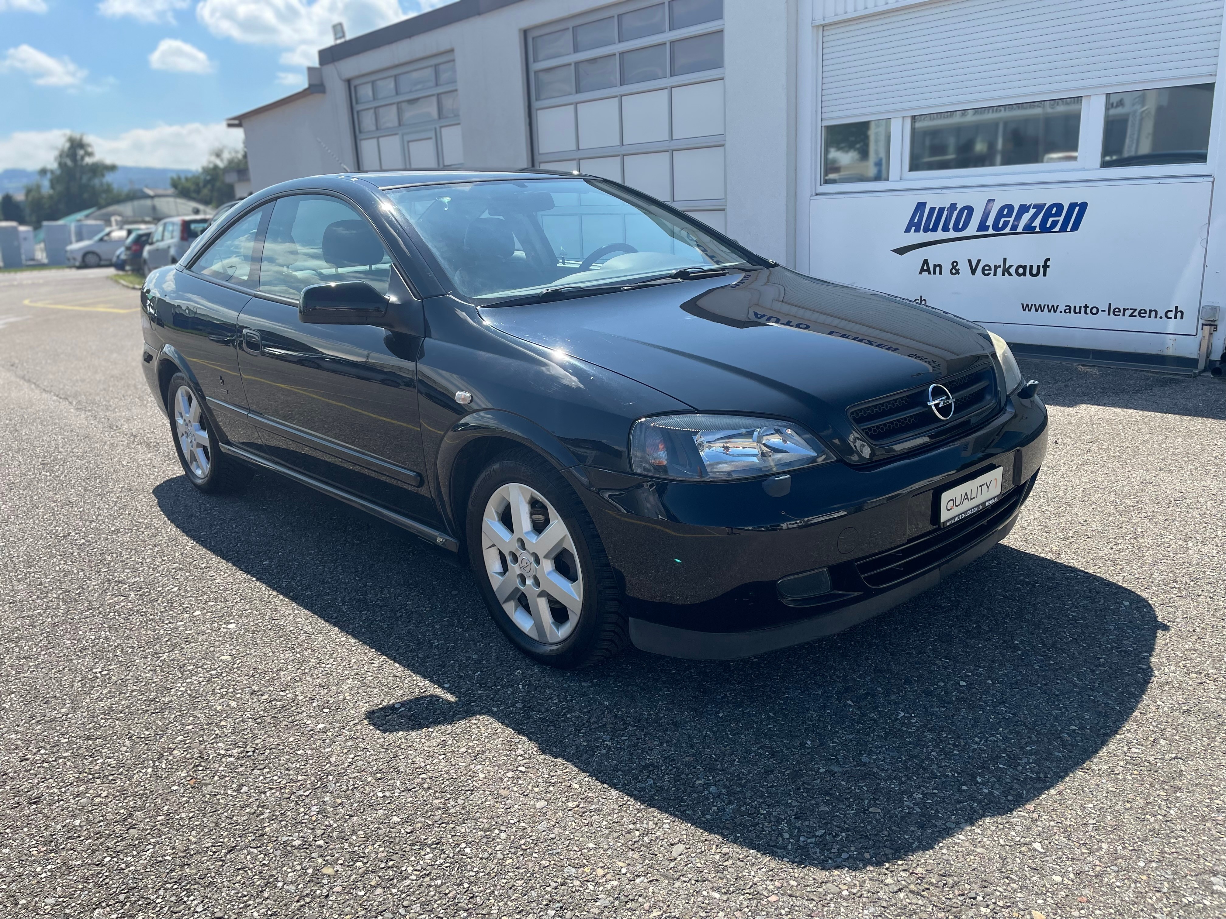 OPEL Astra Coupé 2.2i 16V Edition