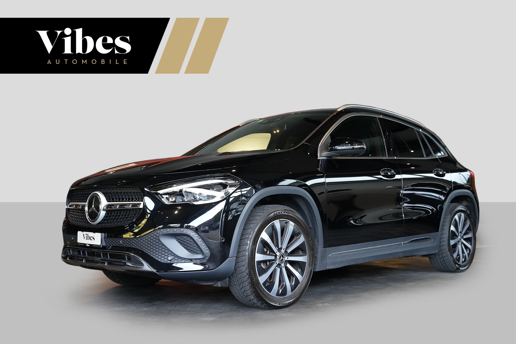 MERCEDES-BENZ GLA 220d 4Matic Progressive 8G-DCT