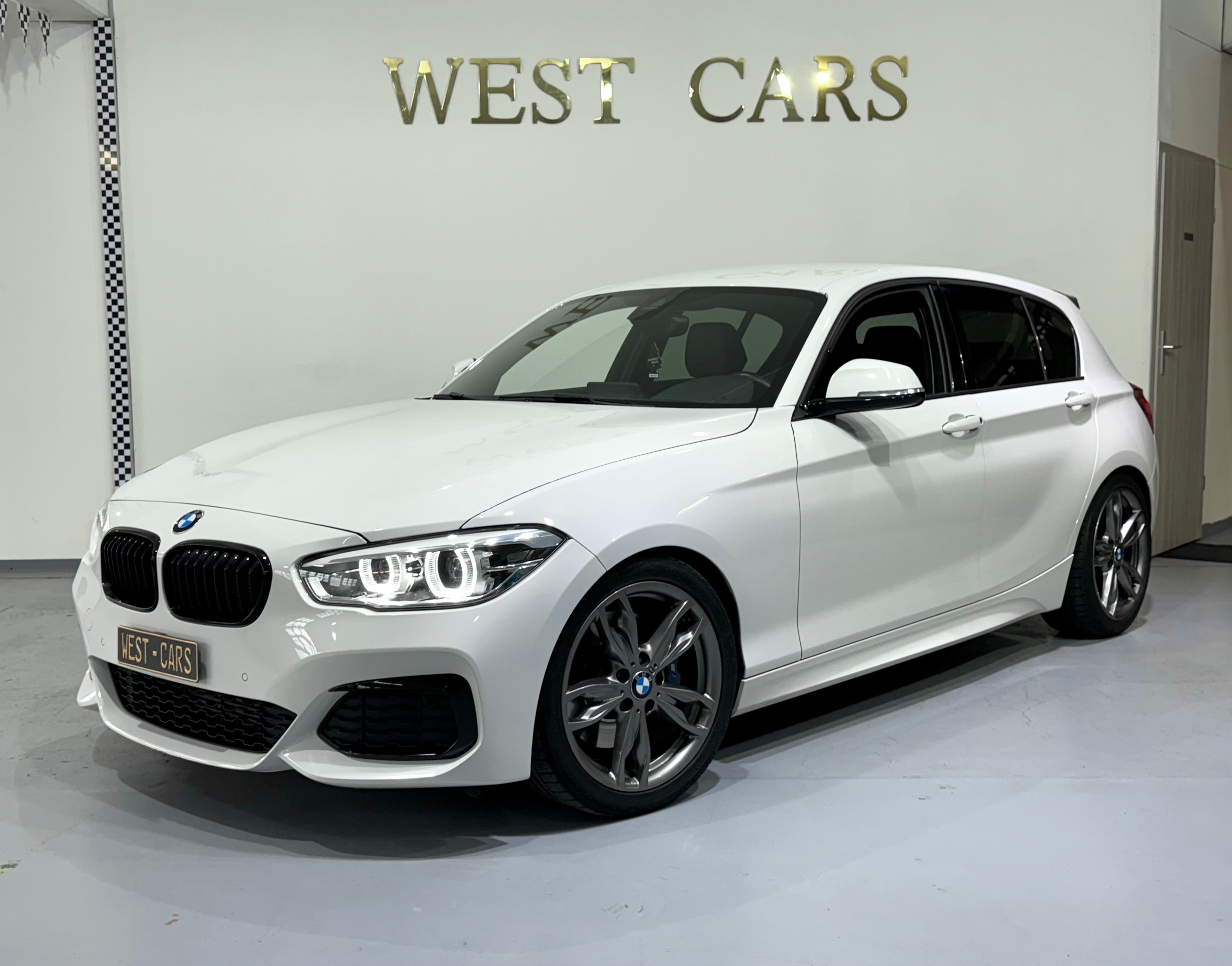 BMW M135i xDrive Steptronic