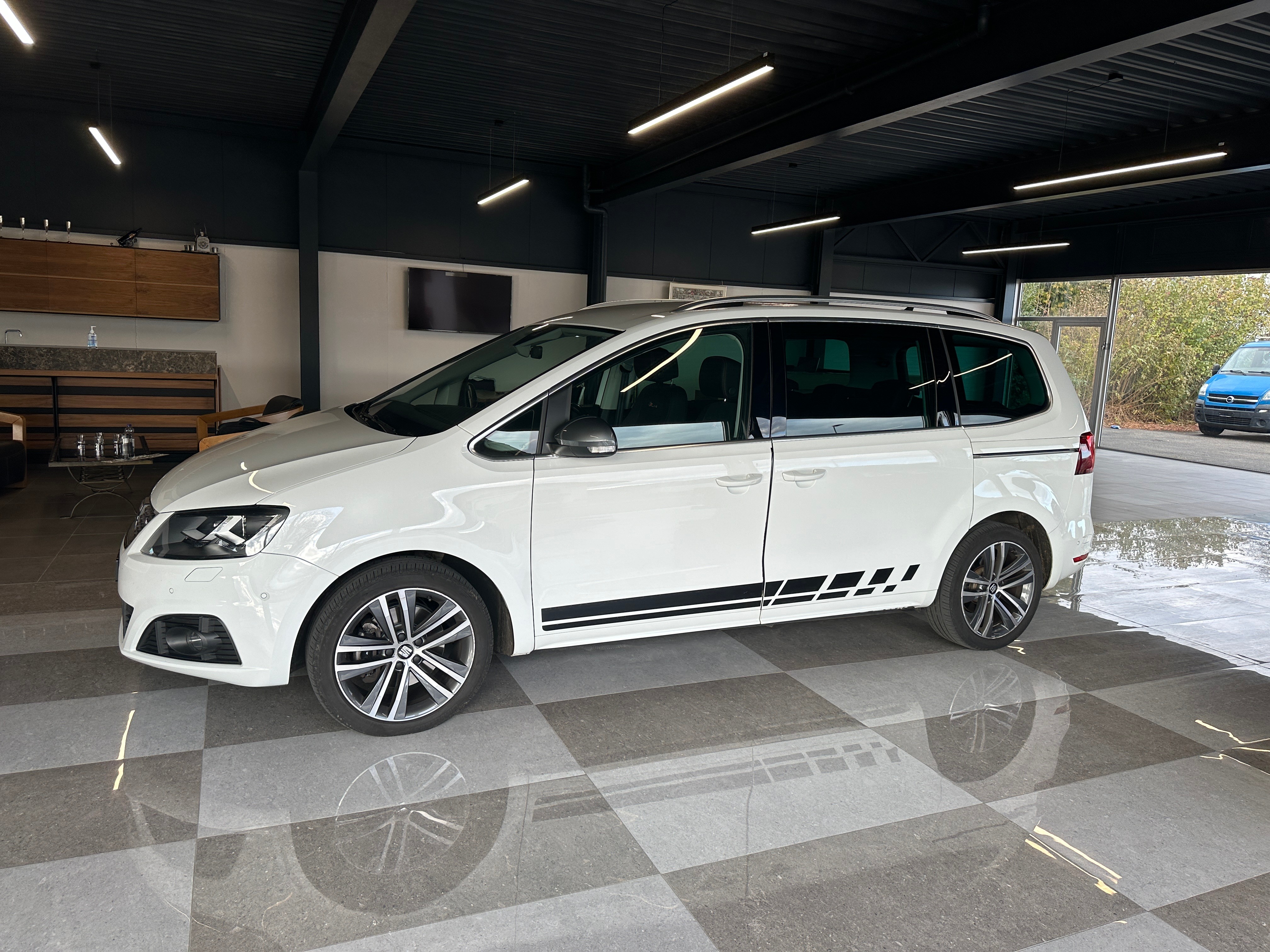 SEAT Alhambra 2.0 TDI 4Drive SWISS FR 7places