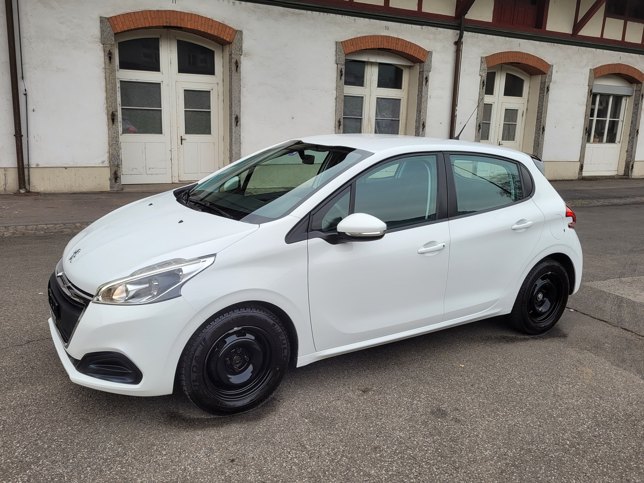 PEUGEOT 208 1.6 BlueHDi Active