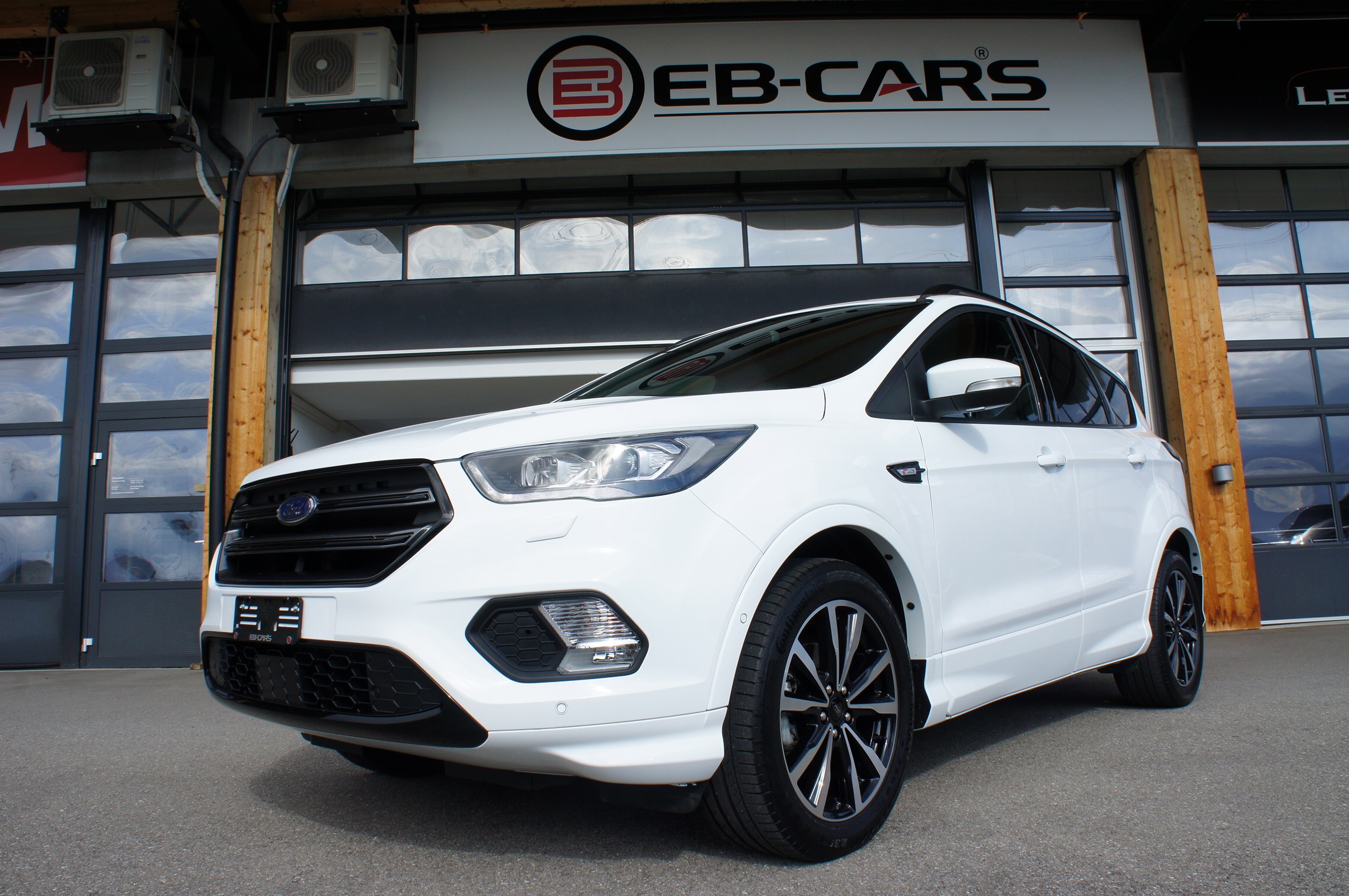 FORD Kuga 1.5 SCTi ST Line High 2WD