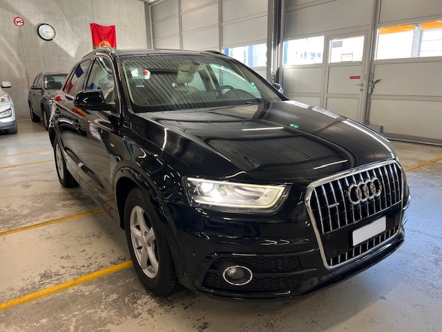 AUDI Q3 2.0 TFSI quattro S-tronic