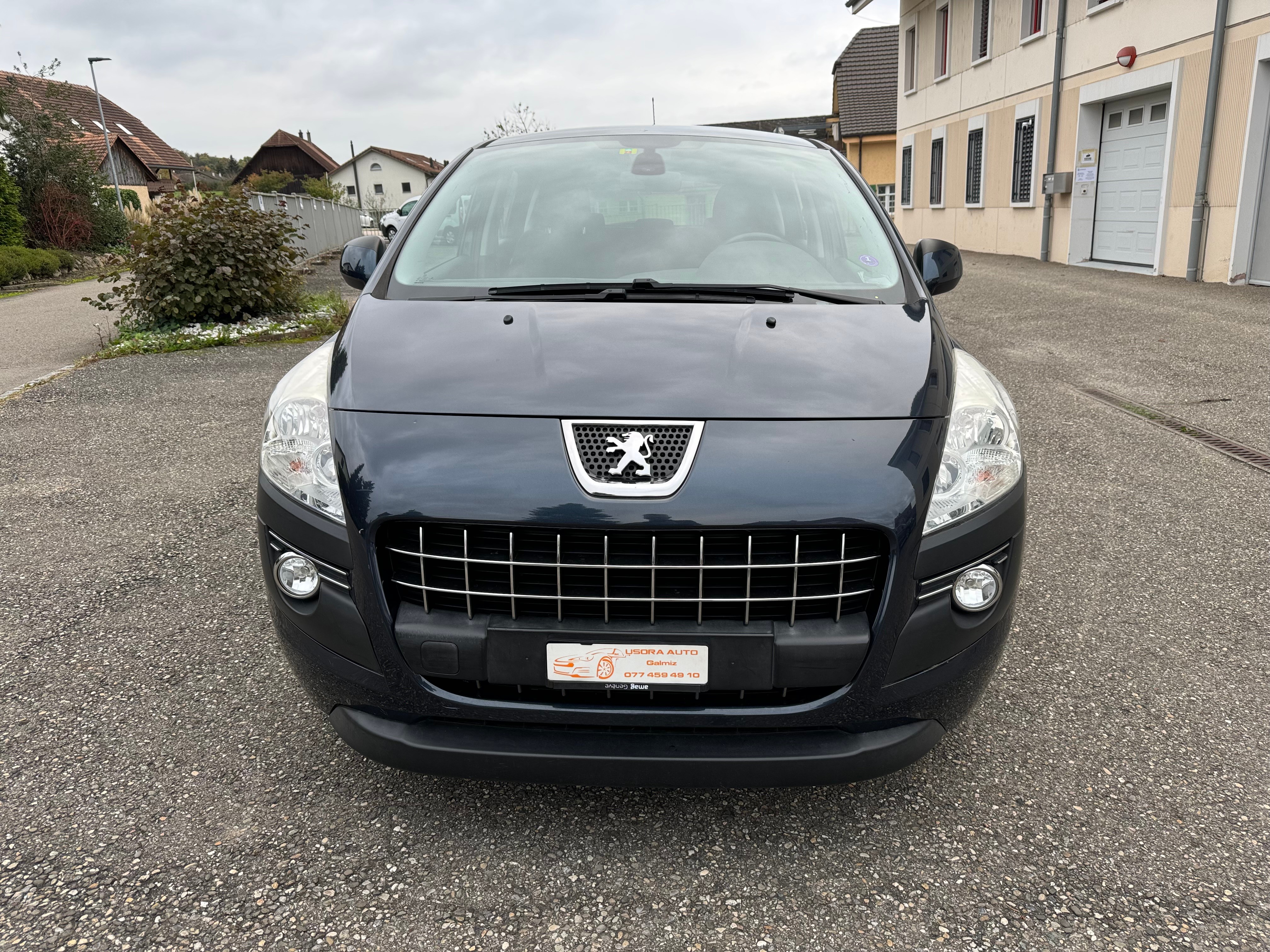 PEUGEOT 3008 1.6 16V T Allure