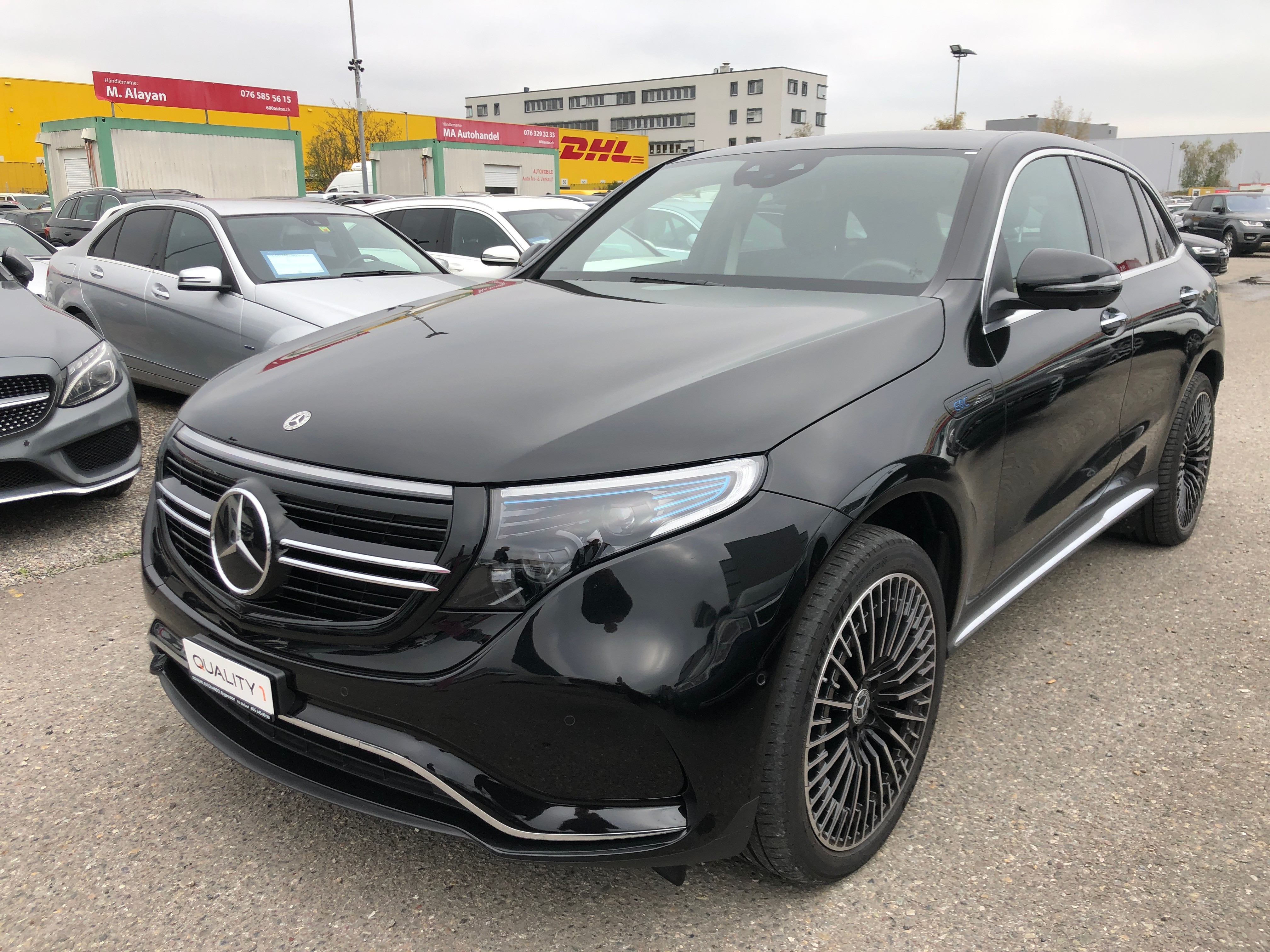 MERCEDES-BENZ EQC 400 AMG Line 4Matic