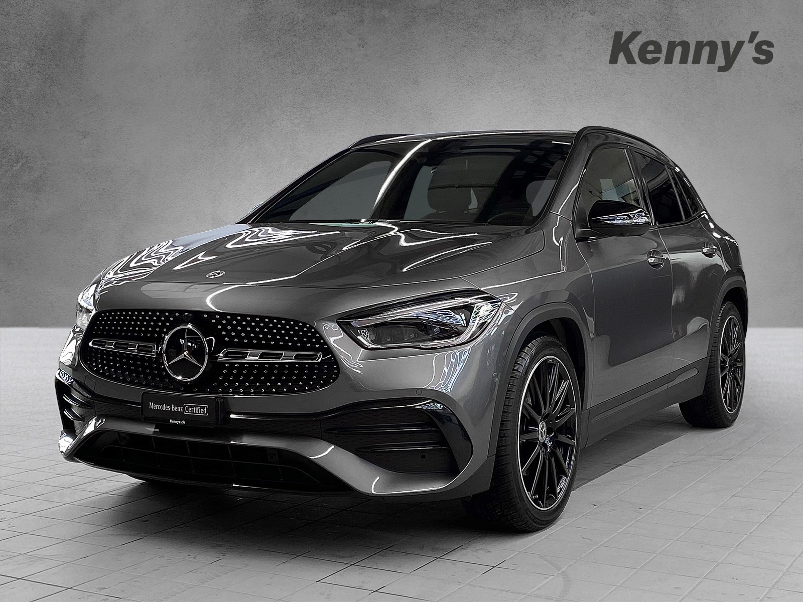 MERCEDES-BENZ GLA 200 AMG Line