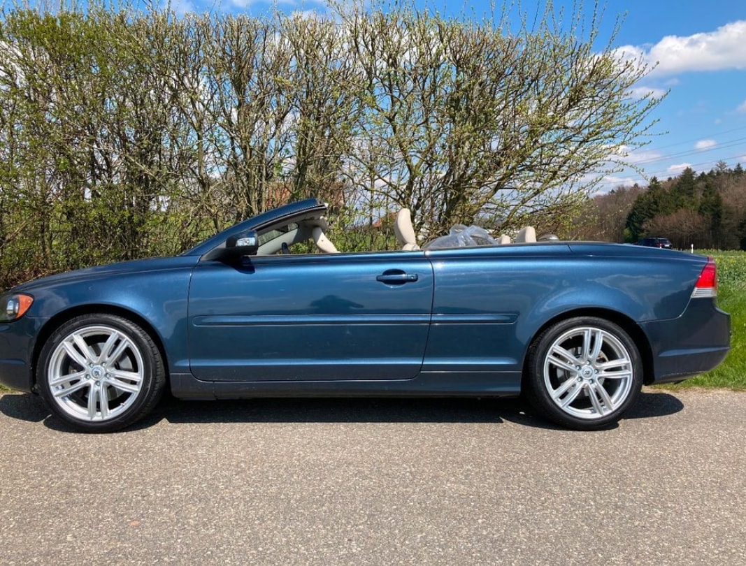 VOLVO C70 2.4i Summum