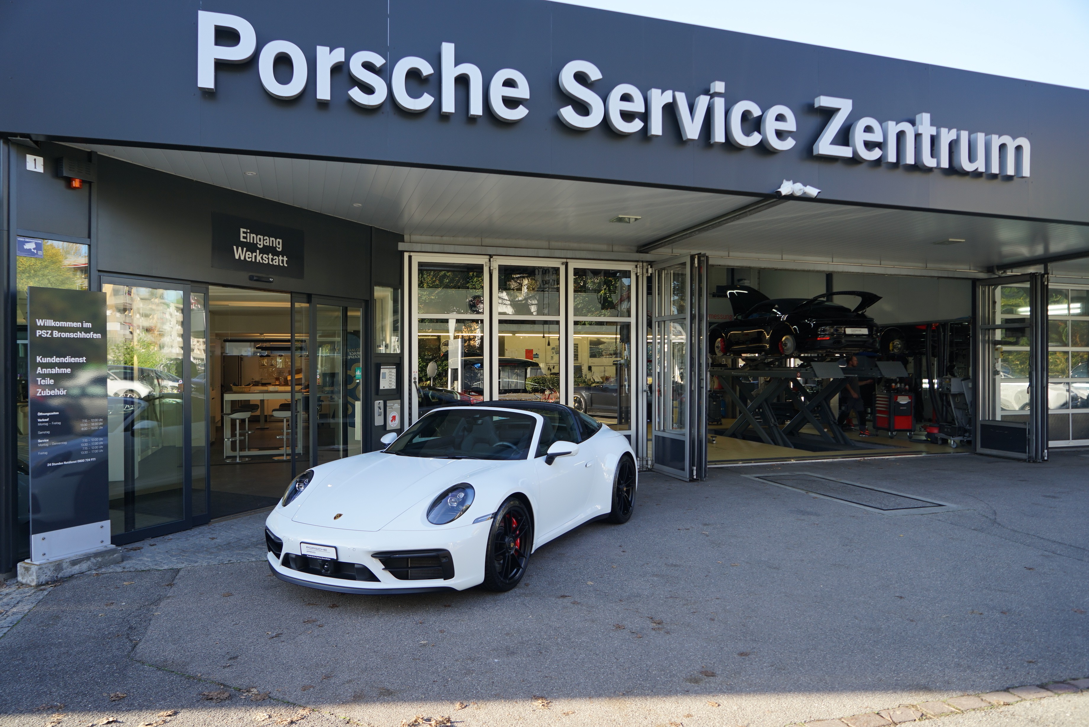 PORSCHE 911 Targa 4 GTS PDK