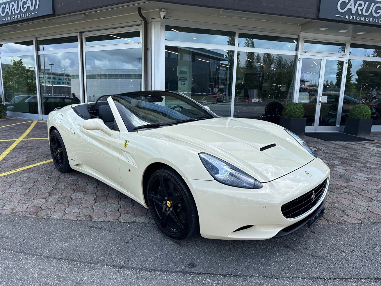 FERRARI California 4.3 V8