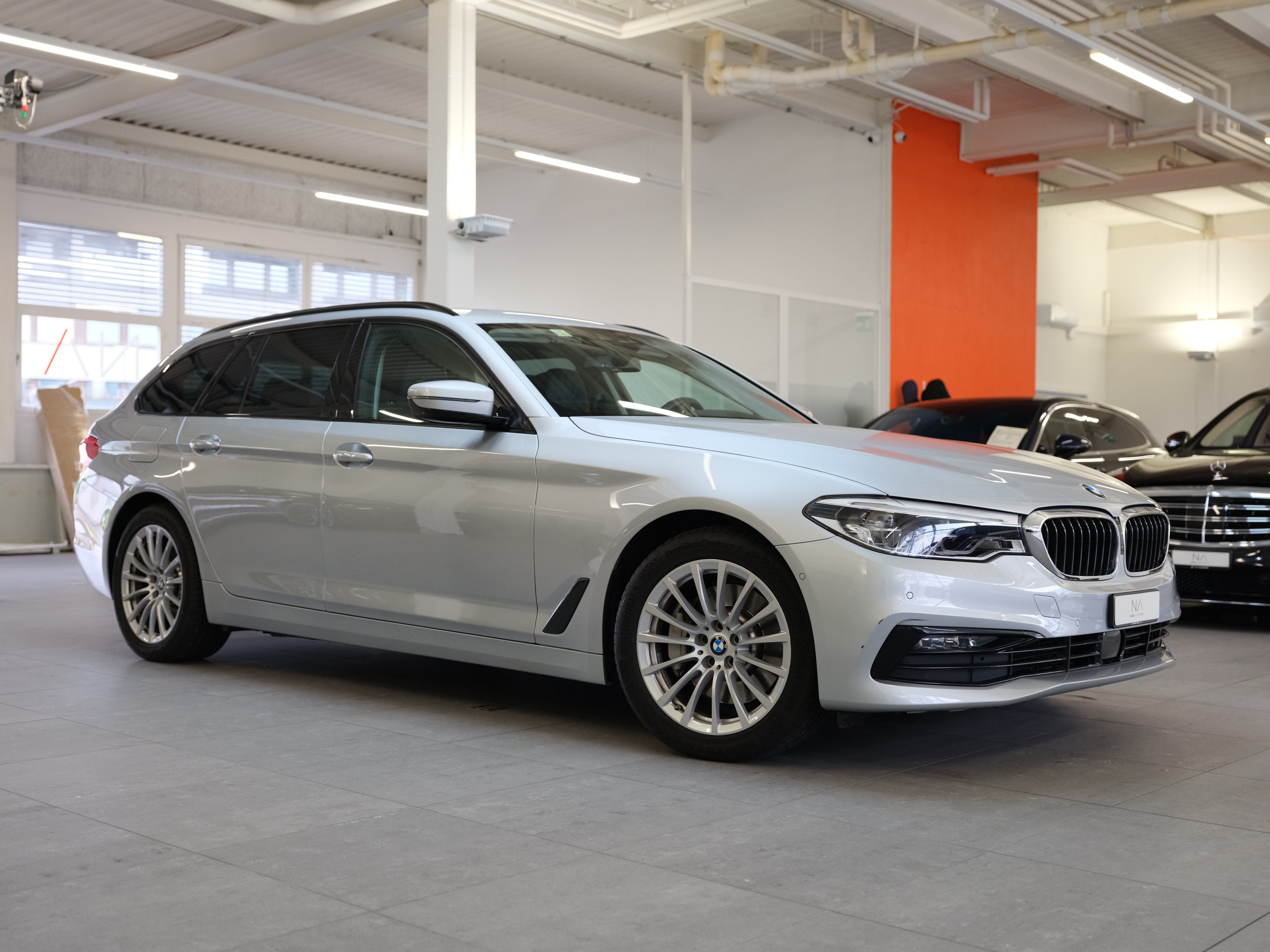 BMW 530d xDrive Touring Sport Line Steptronic