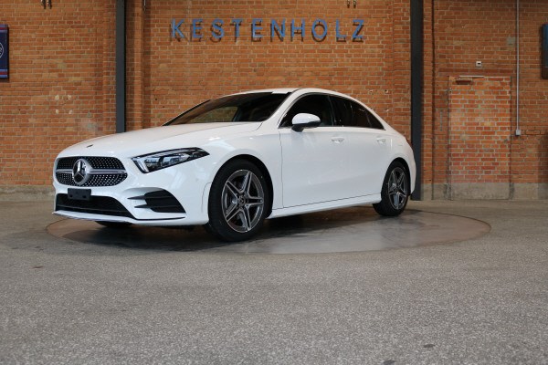 MERCEDES-BENZ A 200 AMG Line