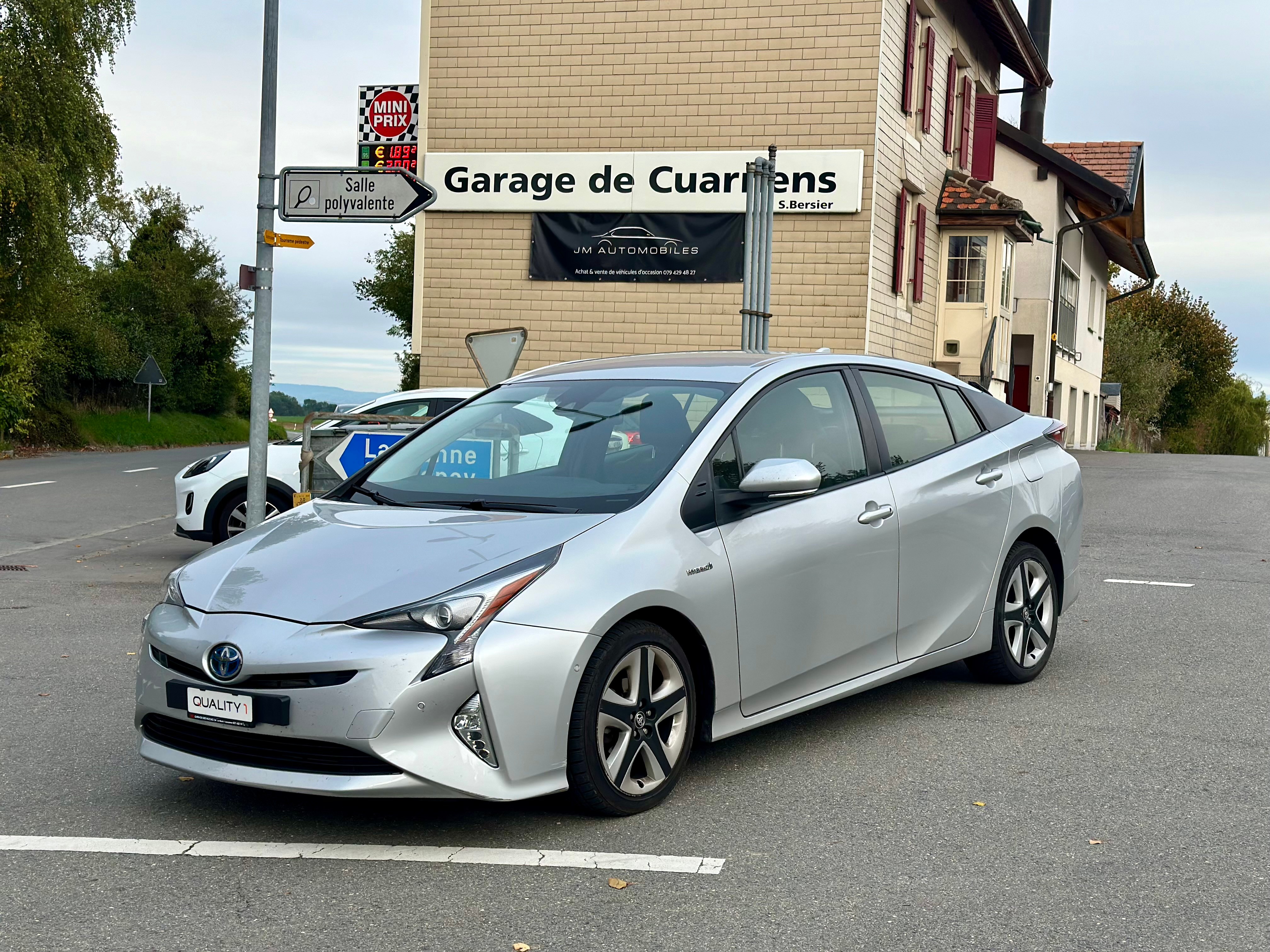 TOYOTA Prius 1.8 VVT-i HSD Sol Premium