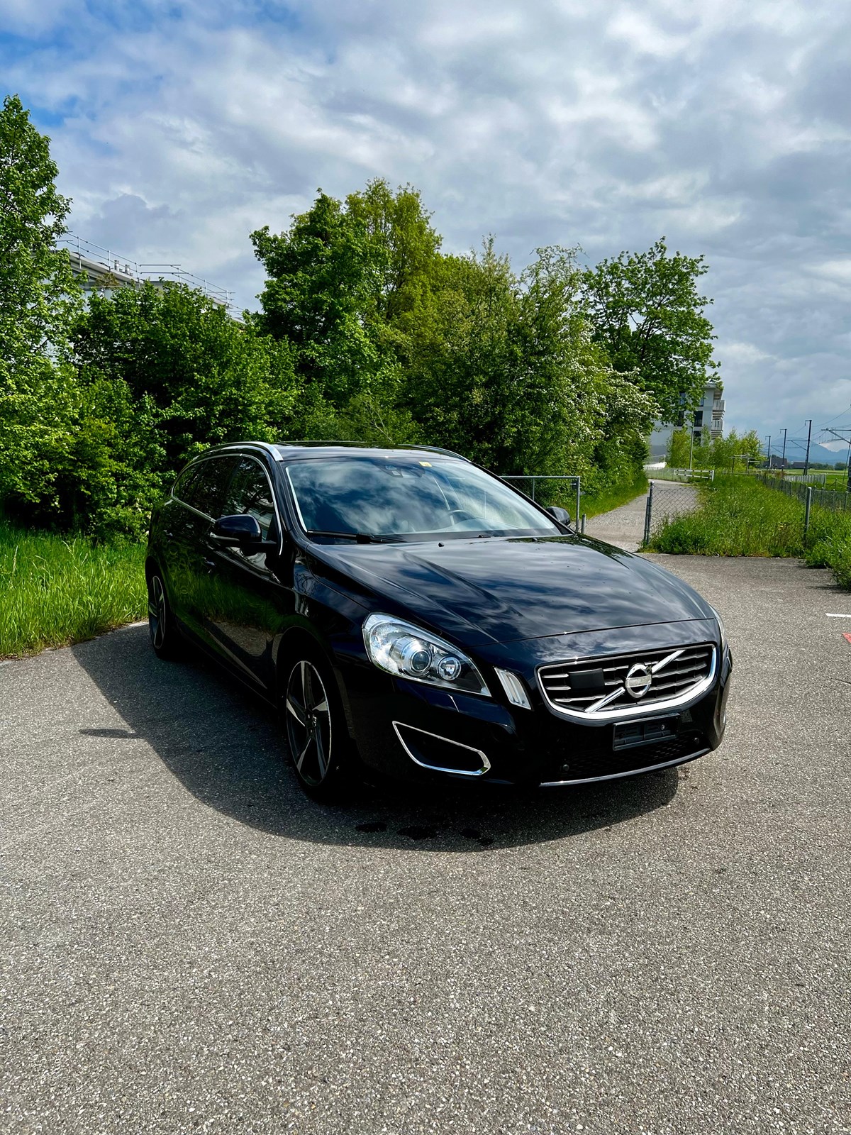 VOLVO V60 T6 AWD Summum Geartronic