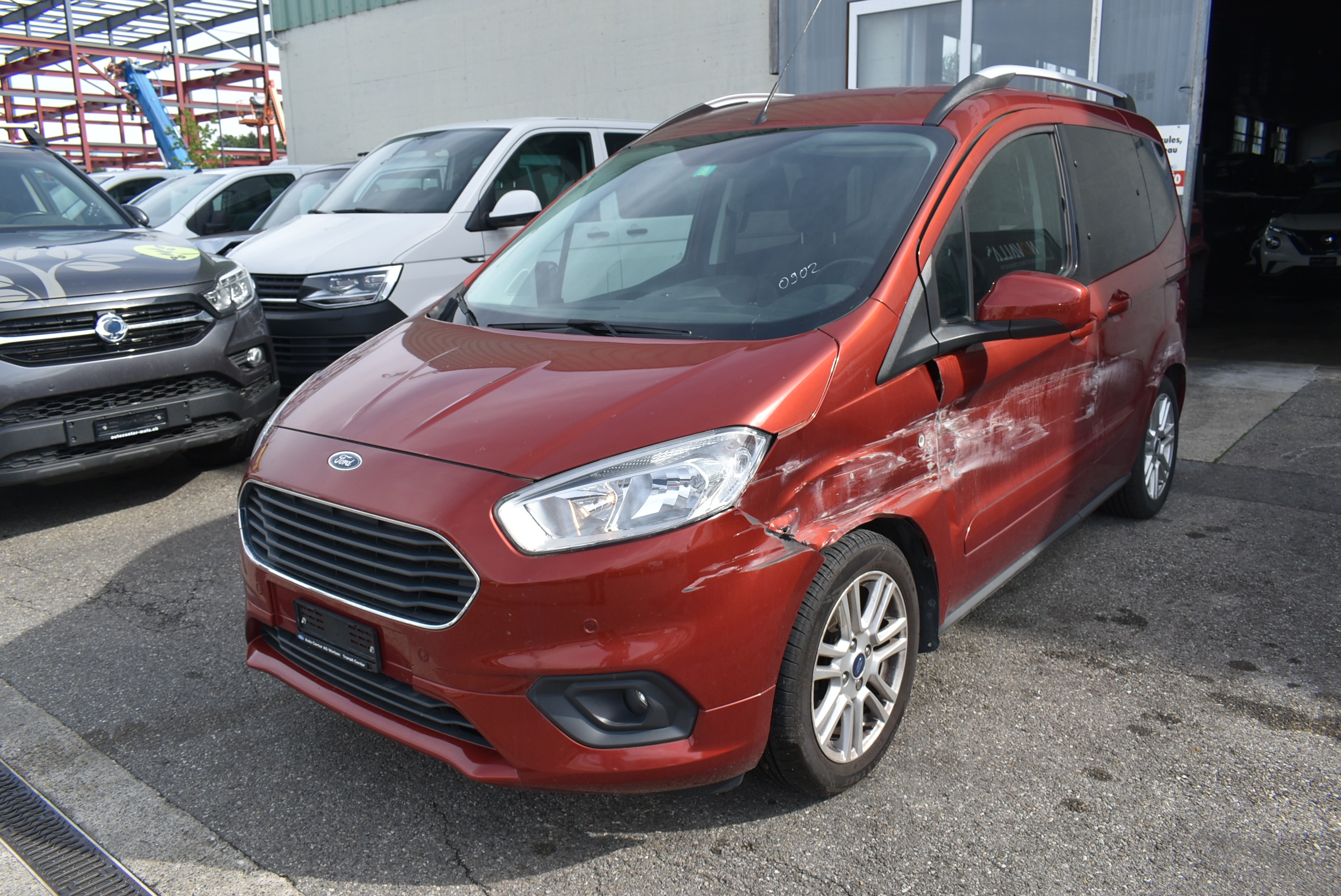 FORD Tourneo Courier 1.0 SCTi Titanium