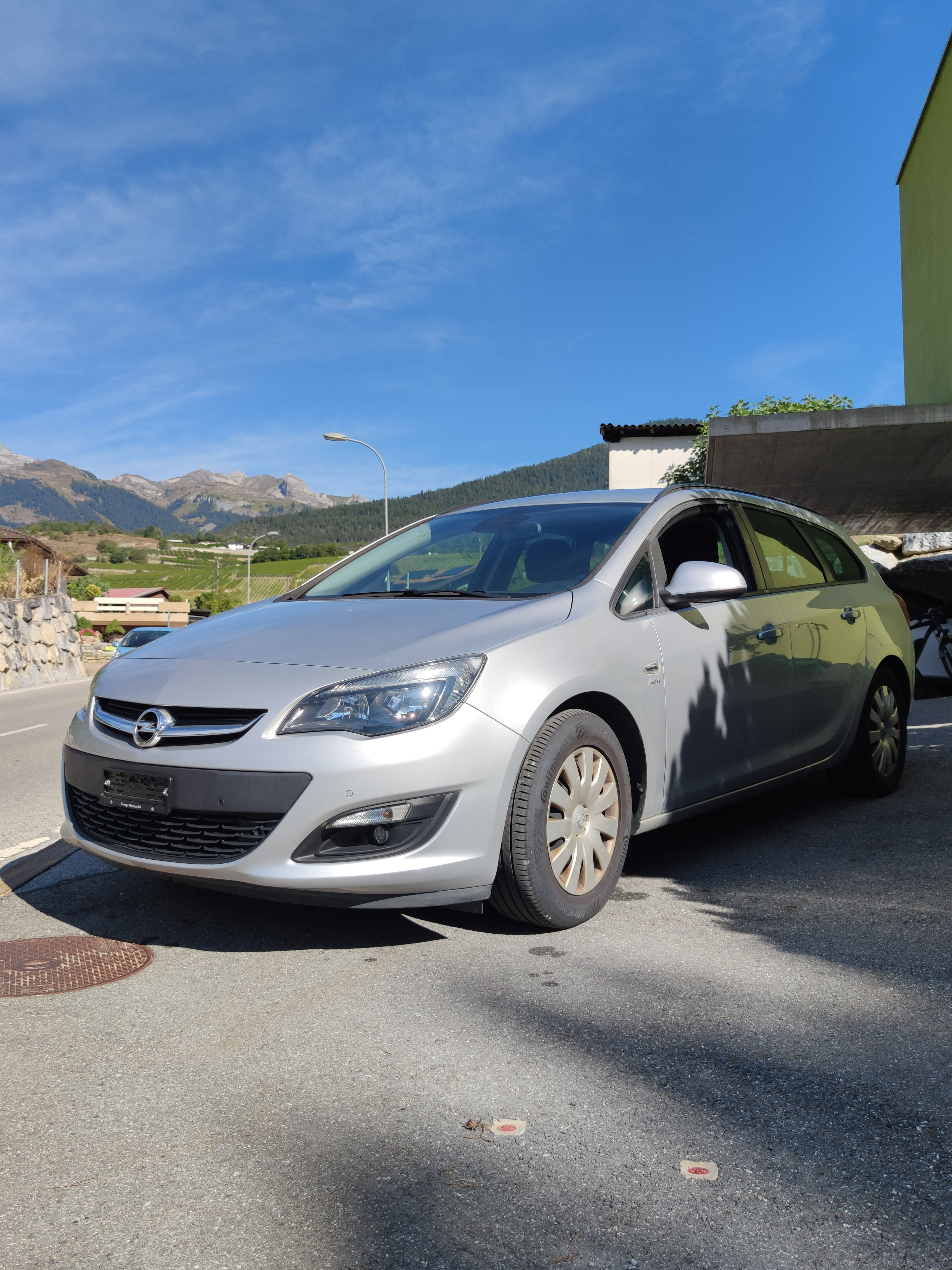 OPEL Astra SportsTourer 1.4i 16V Turbo Active Edition