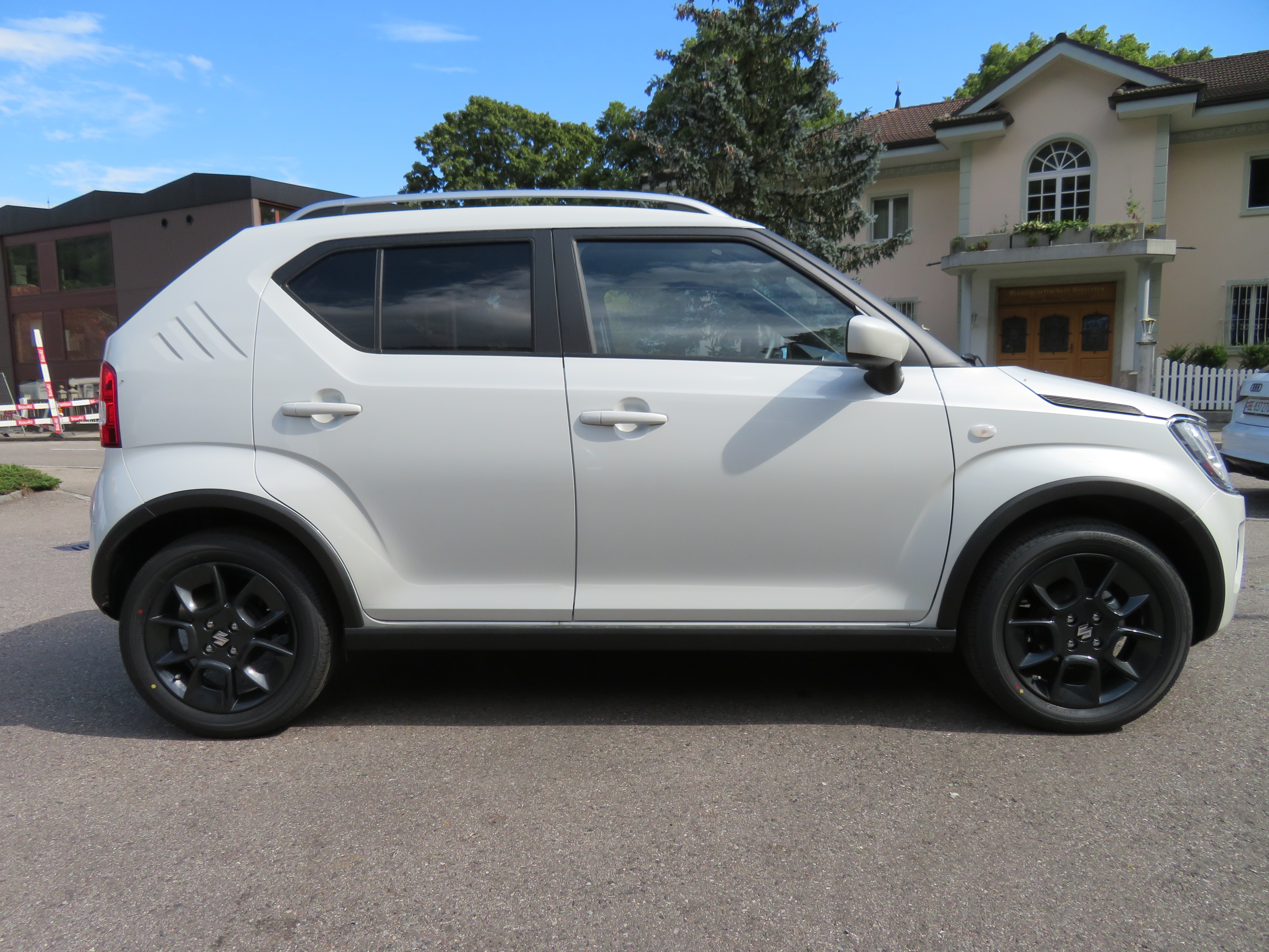 SUZUKI Ignis 1.2i Compact Top Hybrid CVT