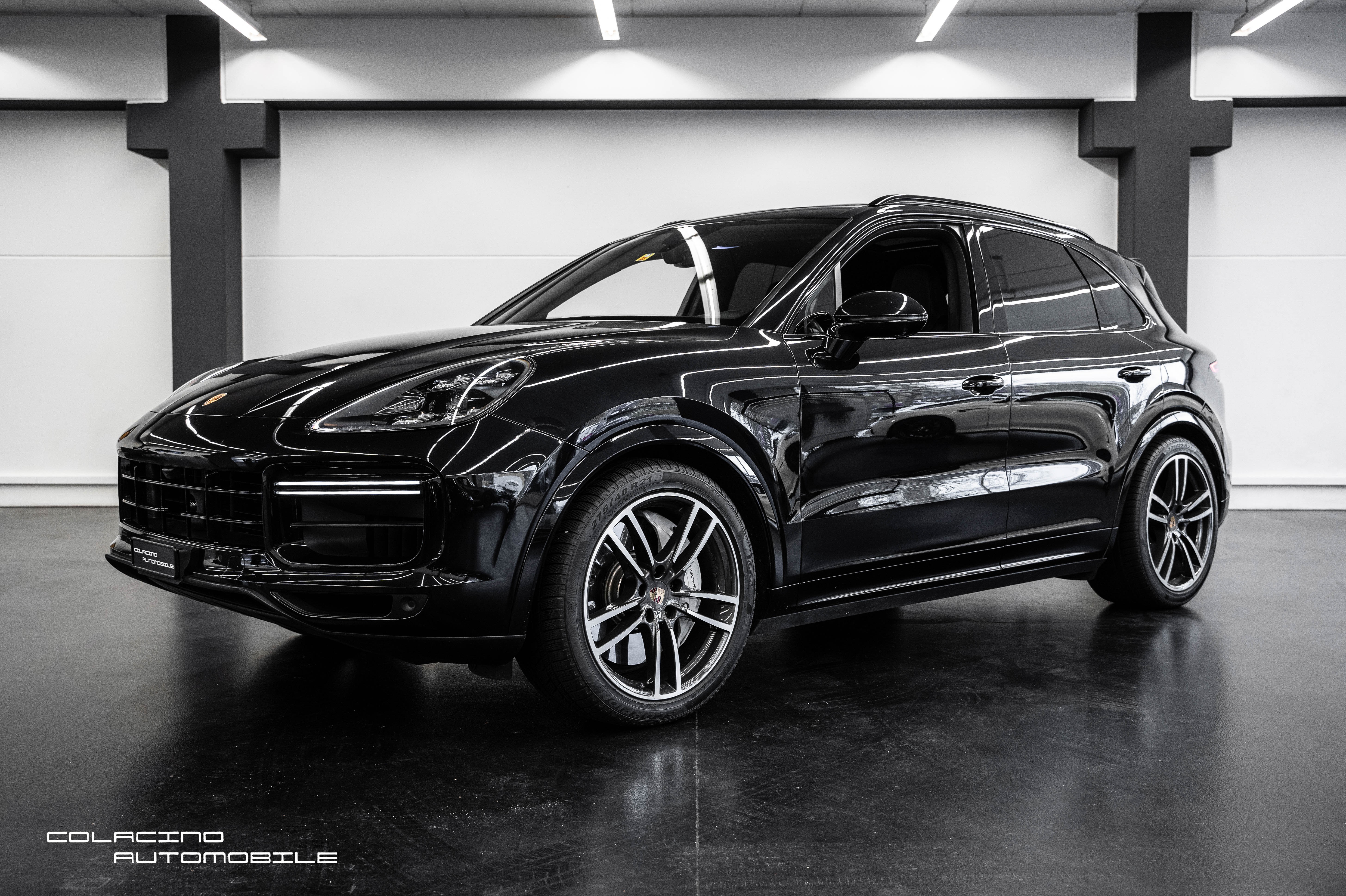 PORSCHE Cayenne Turbo