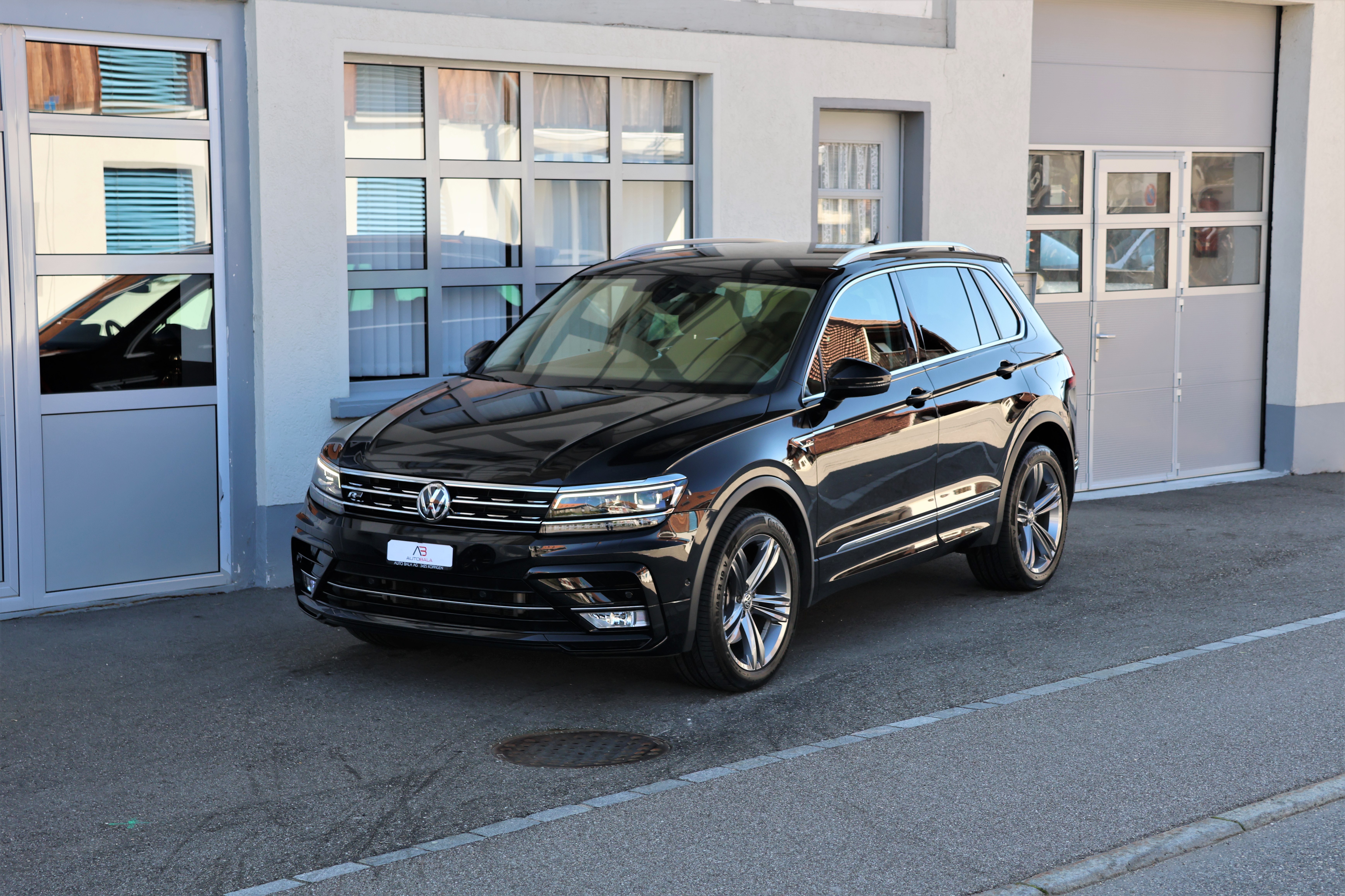 VW Tiguan 2.0TSI Highline 4Motion DSG R-Line