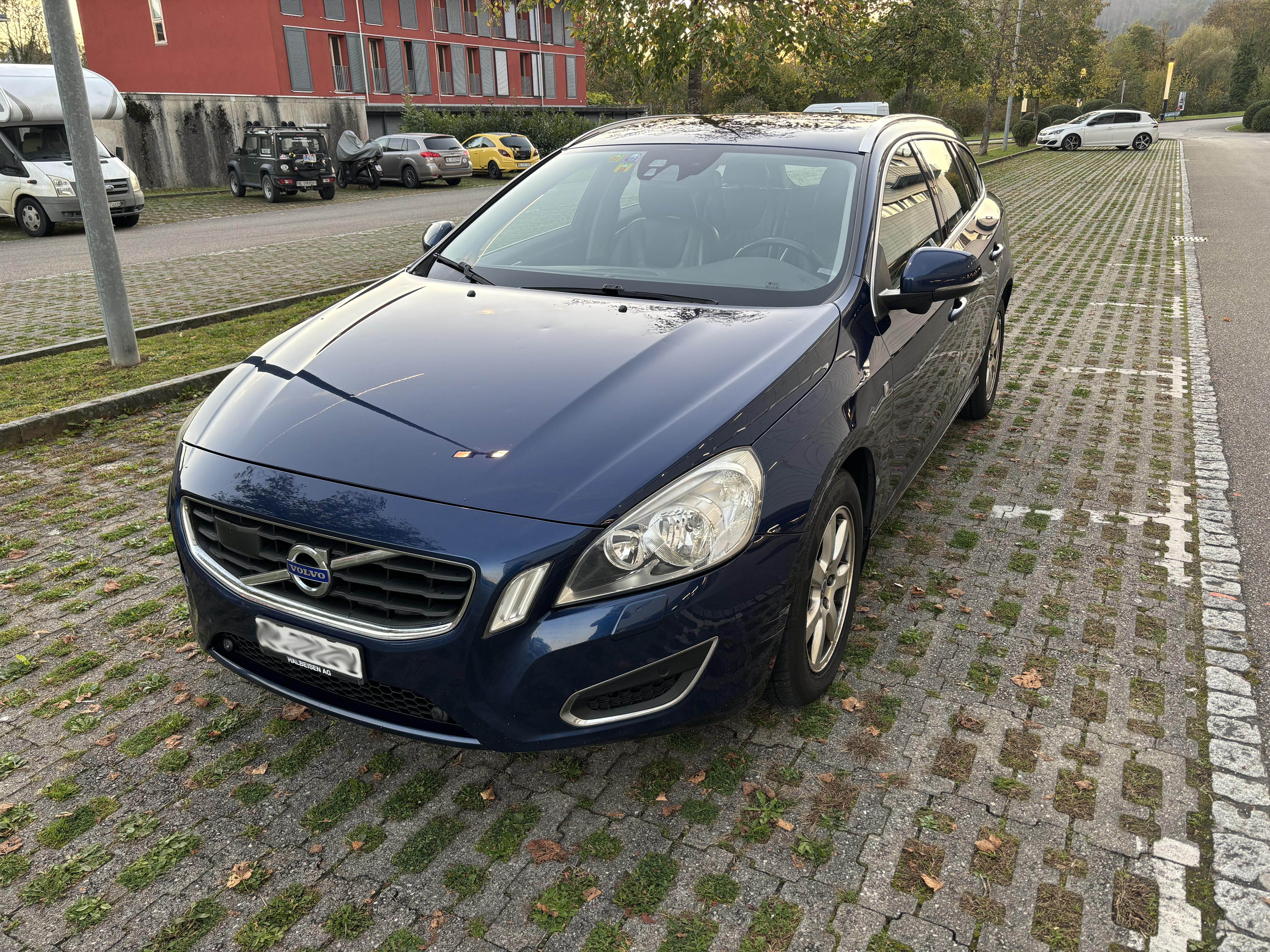 VOLVO V60 D3 OceanRace Geartronic