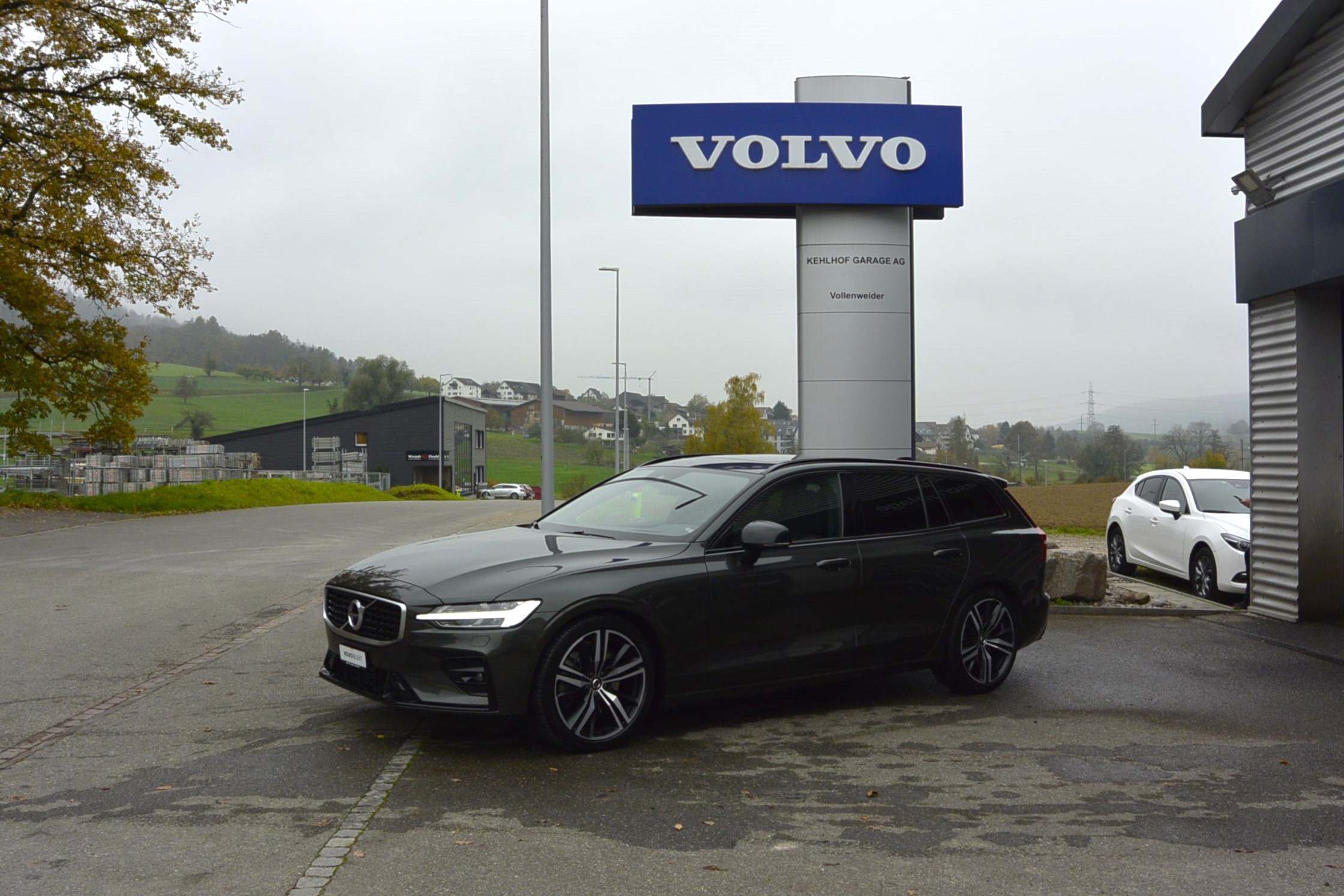 VOLVO V60 T5 AWD R-Design