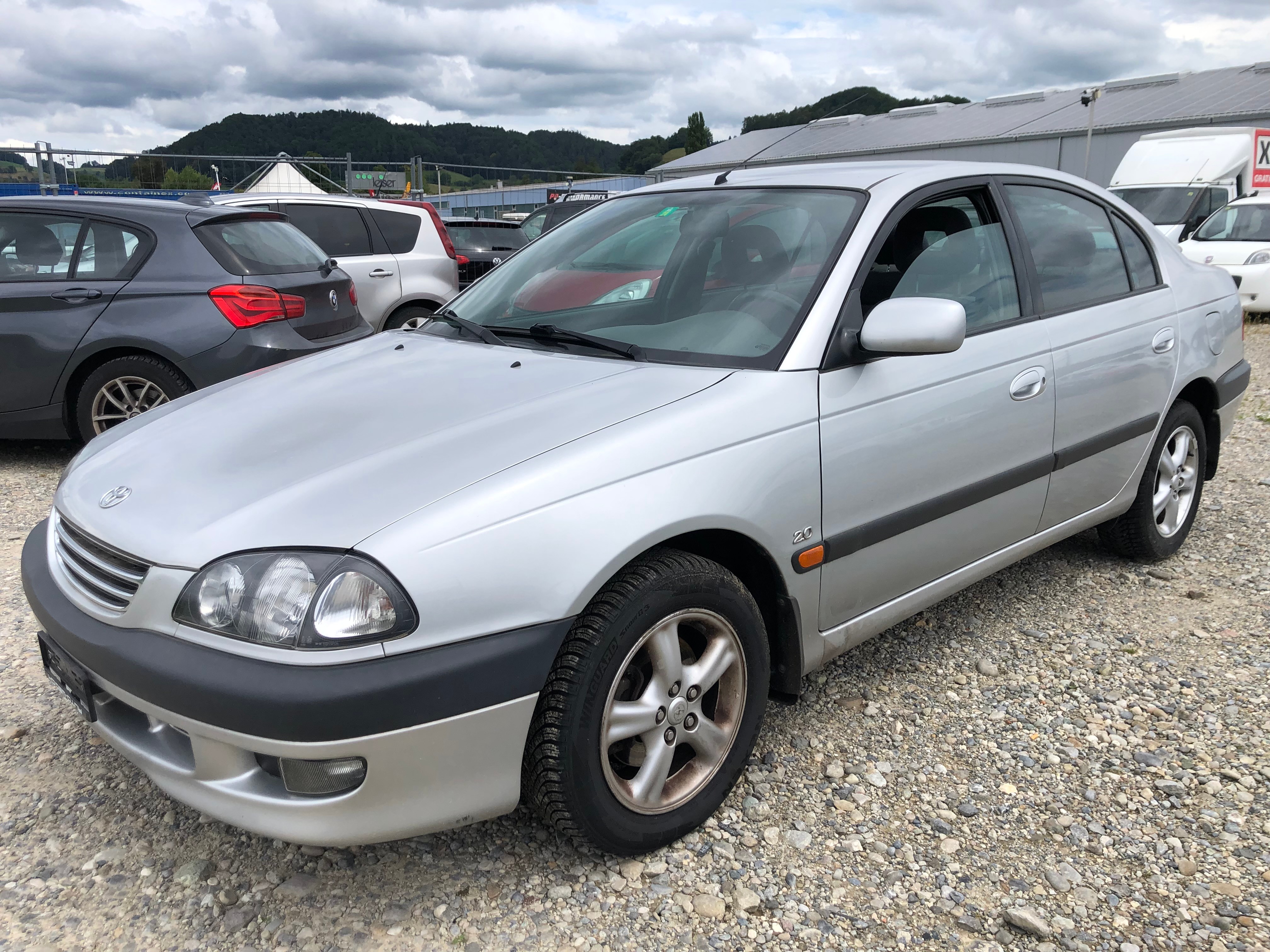 TOYOTA Avensis 2.0