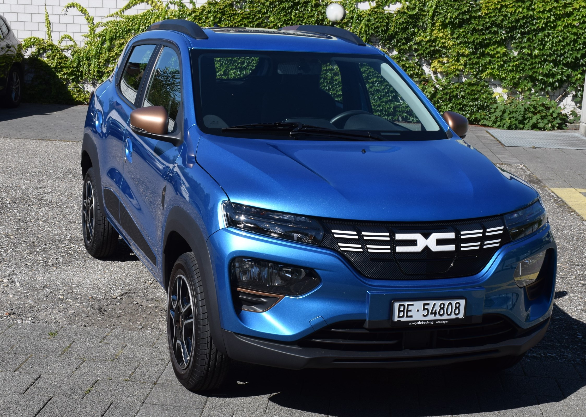 DACIA Spring 27 kWh Electric 65 Extreme