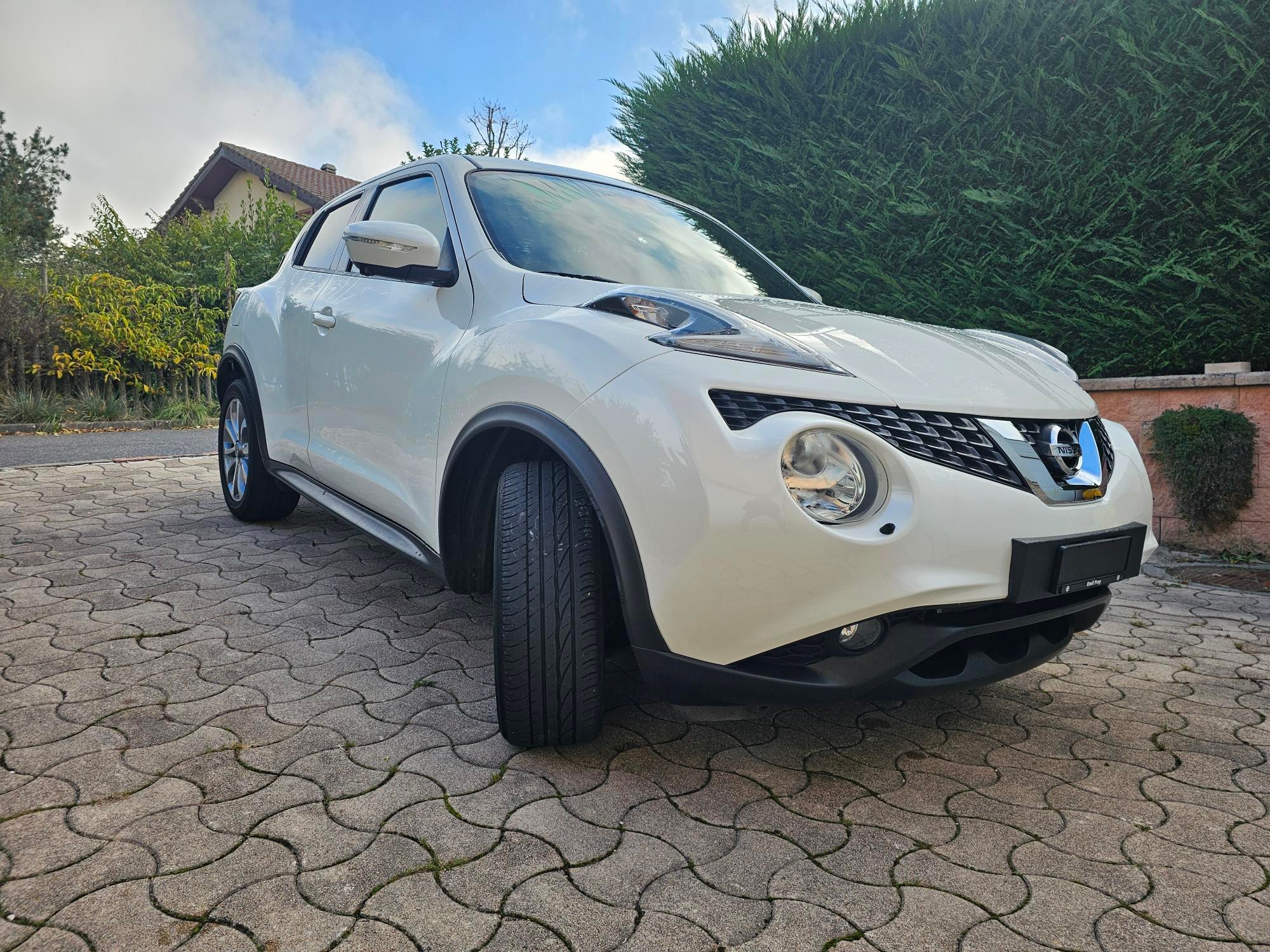 NISSAN Juke 1.6 DIG-T tekna 4x4 Xtronic M-CVT