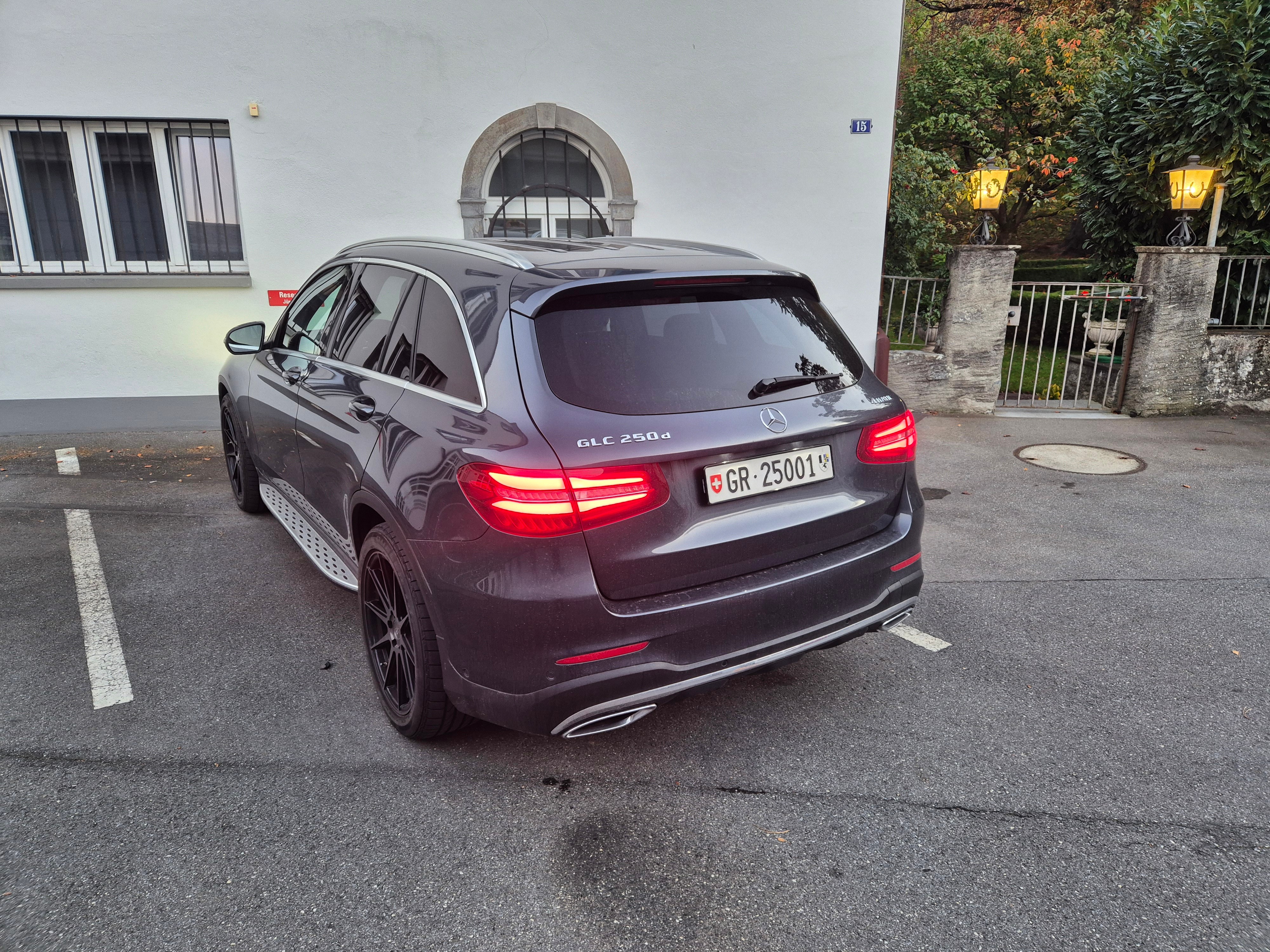 MERCEDES-BENZ GLC 250 d AMG Line 4Matic 9G-Tronic