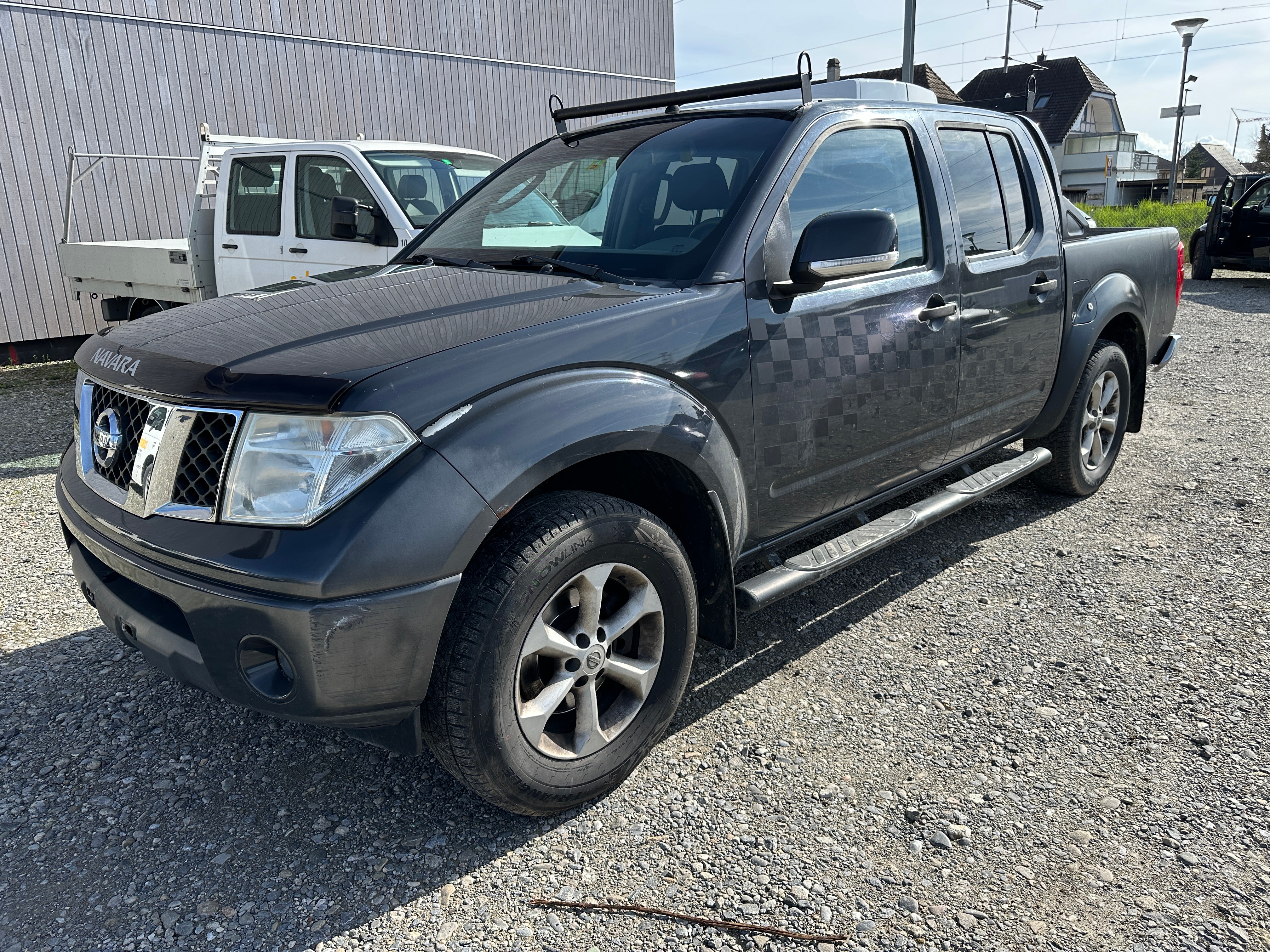 NISSAN Navara Double Cab XE 2.5 dCi 4WD