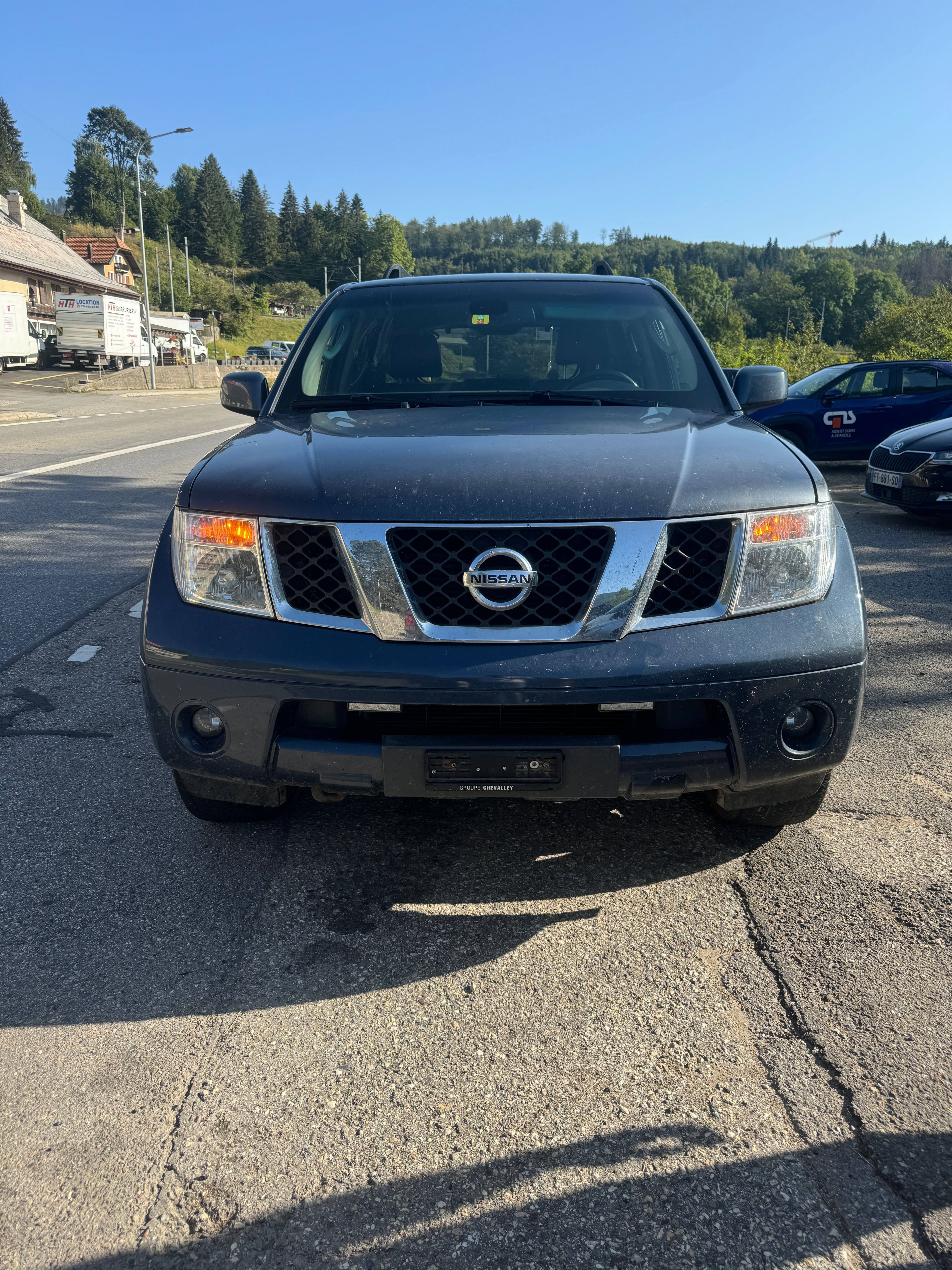 NISSAN Pathfinder 2.5 dCi LE