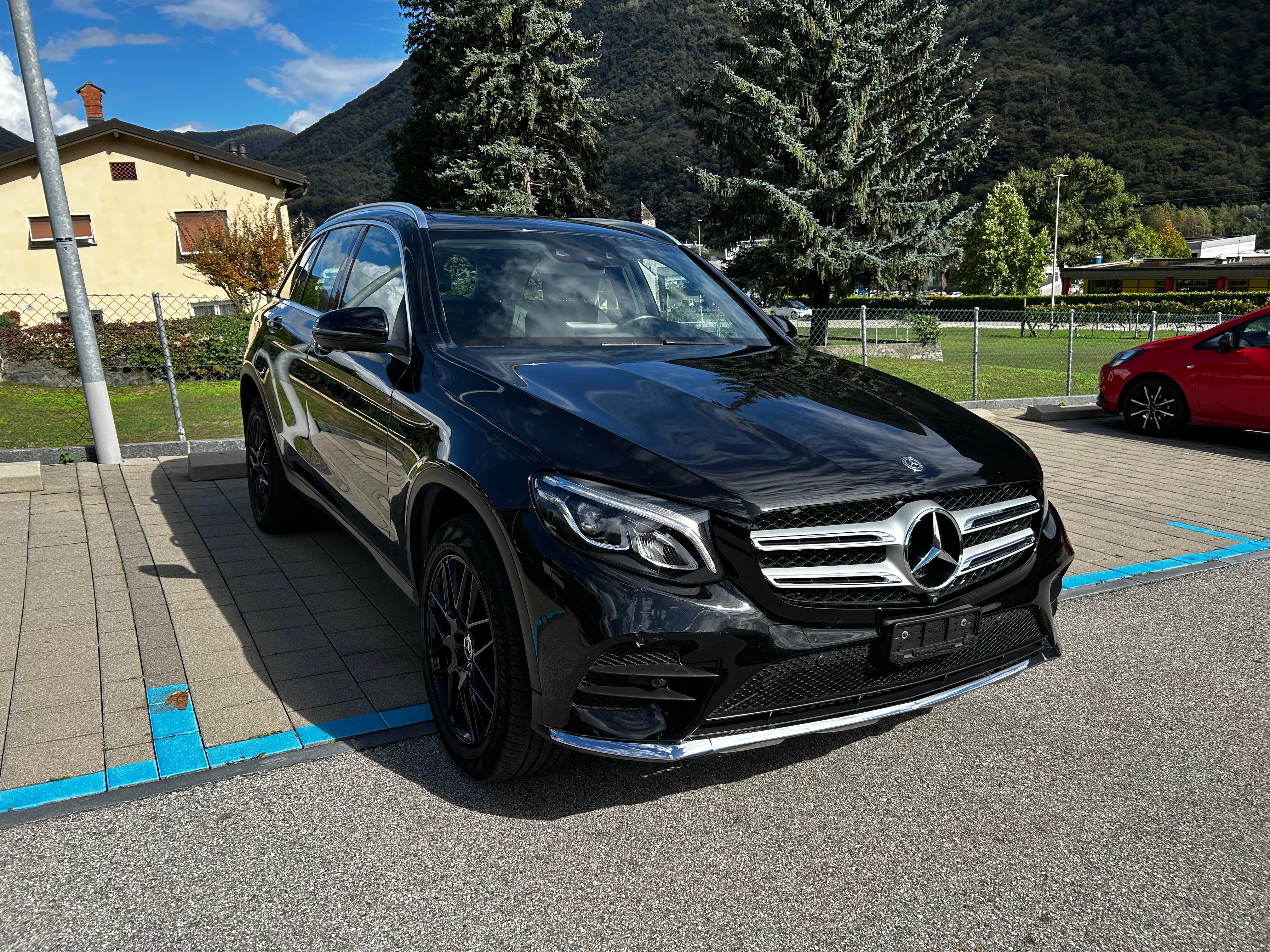 MERCEDES-BENZ GLC 350 e AMG Line 4Matic 7G-Tronic