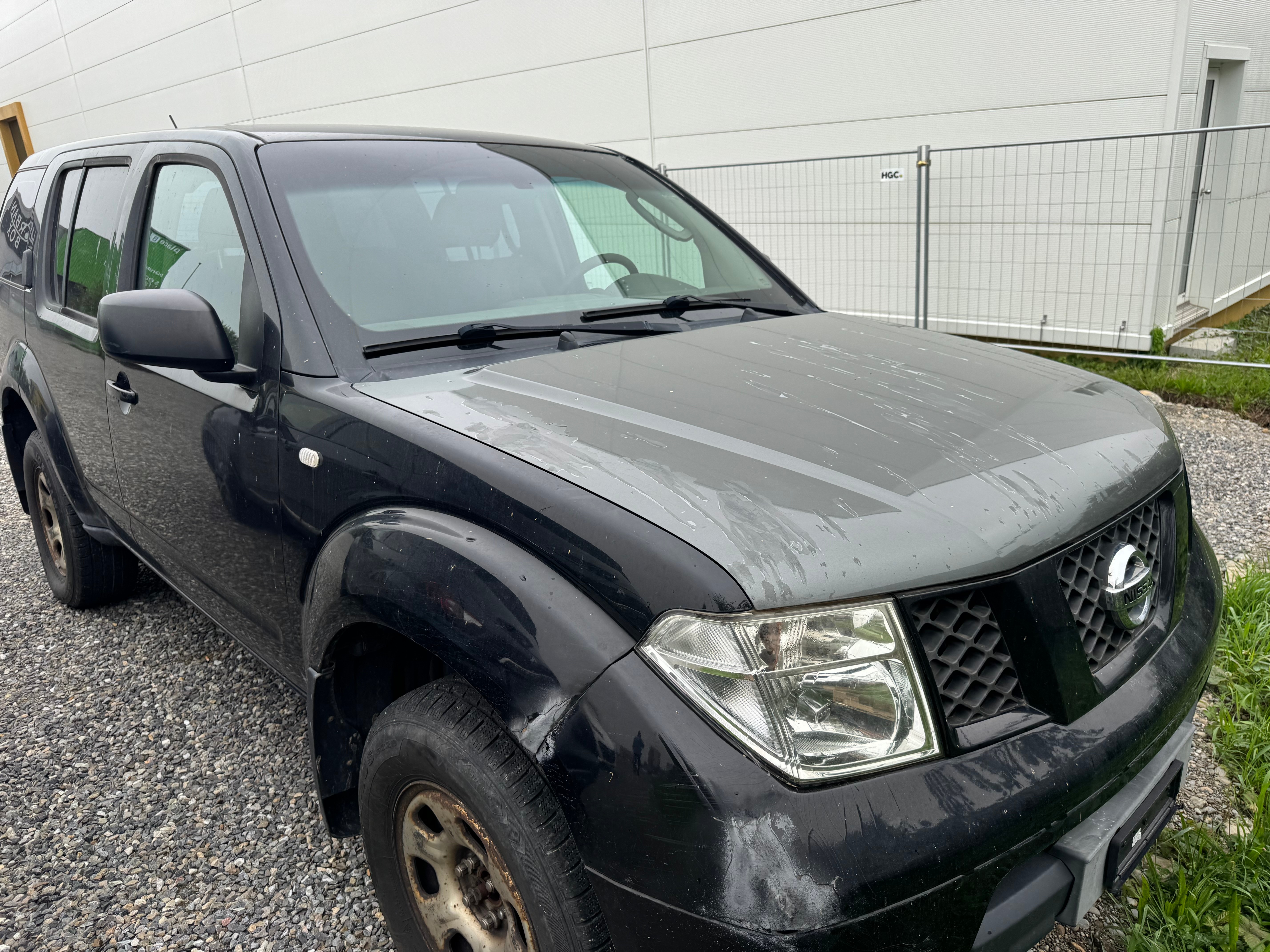 NISSAN Pathfinder 2.5 dCi XE