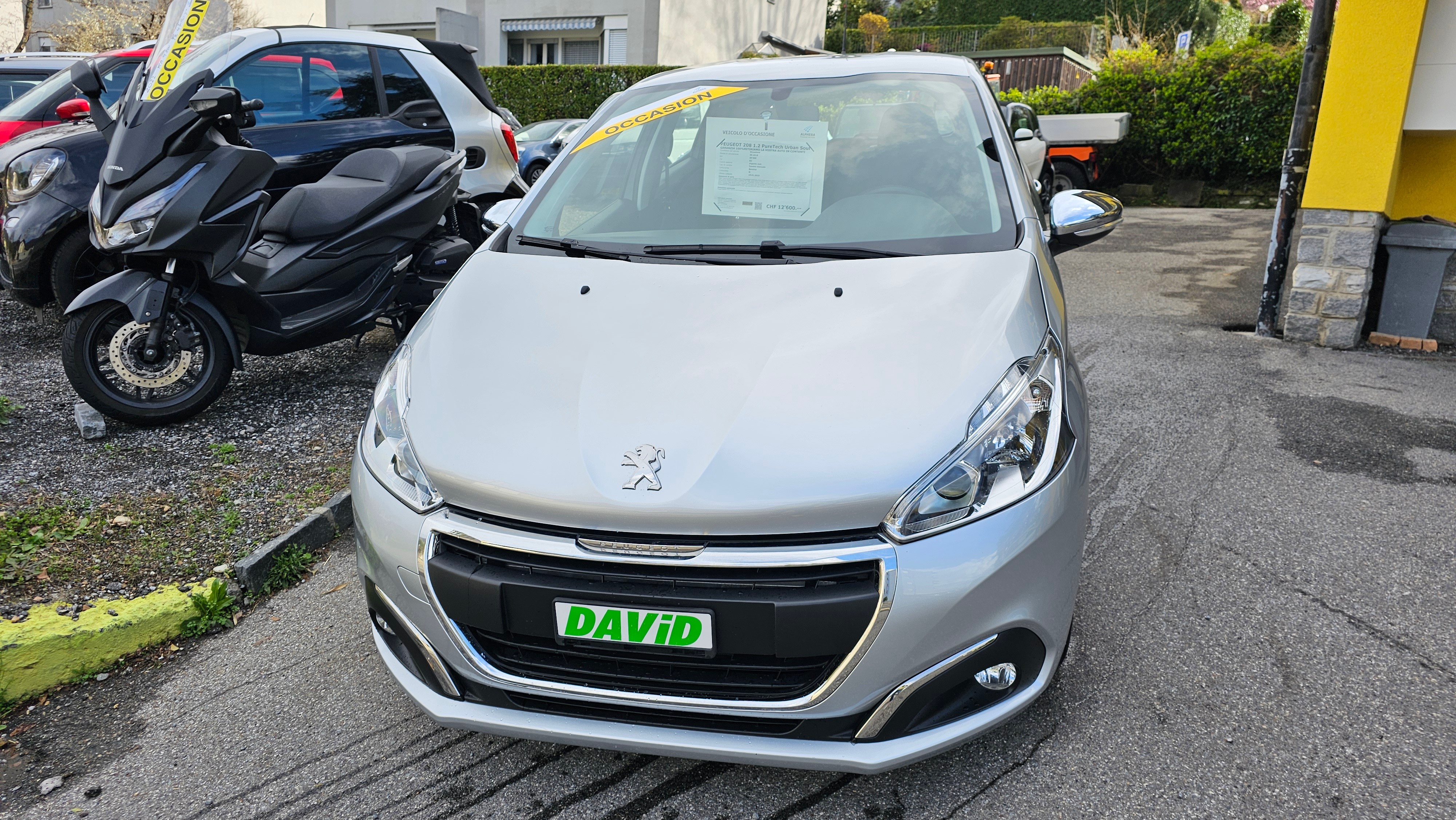 PEUGEOT 208 1.2 PureTech Style