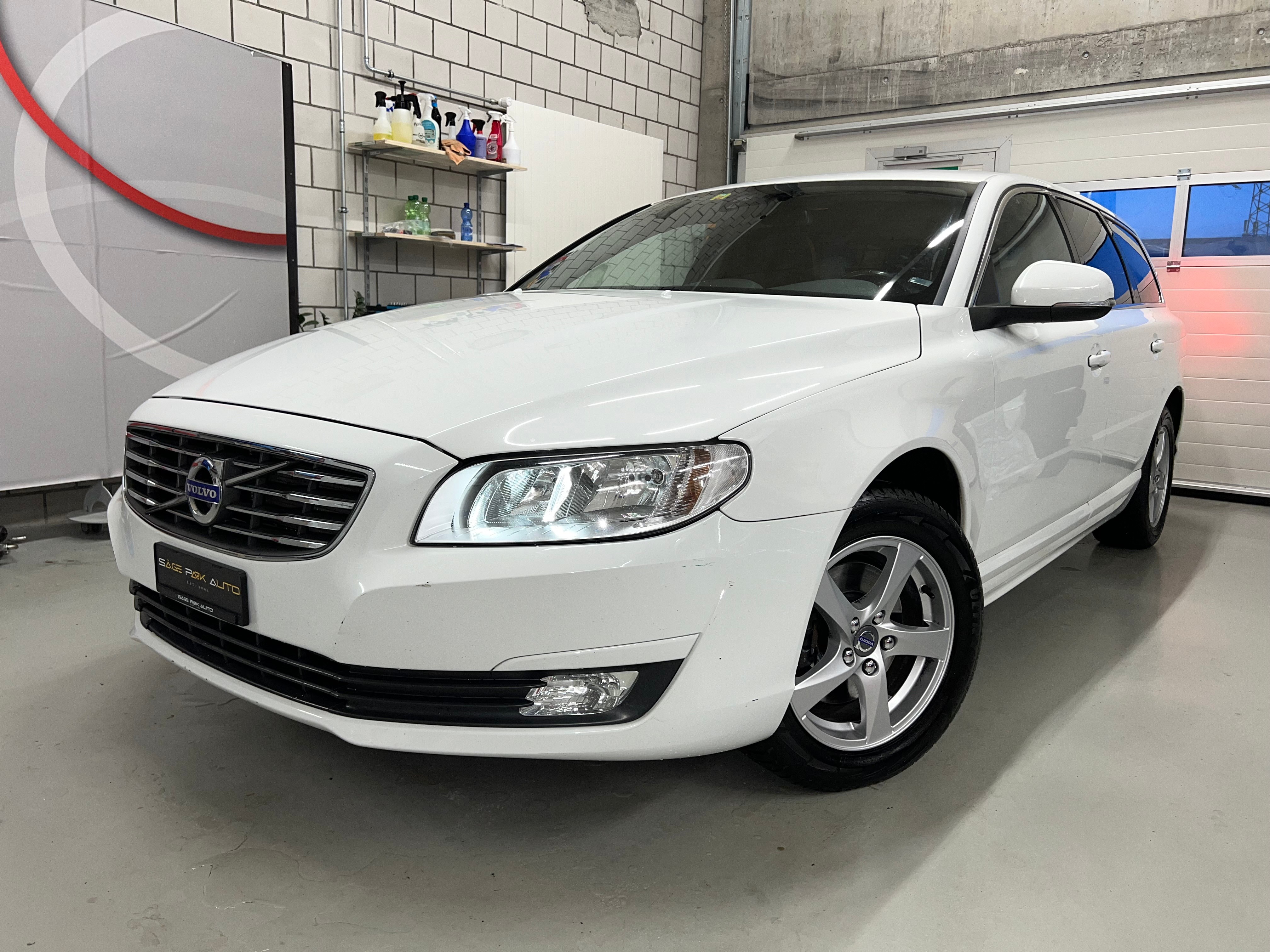 VOLVO V70 D2 Kinetic Geartronic