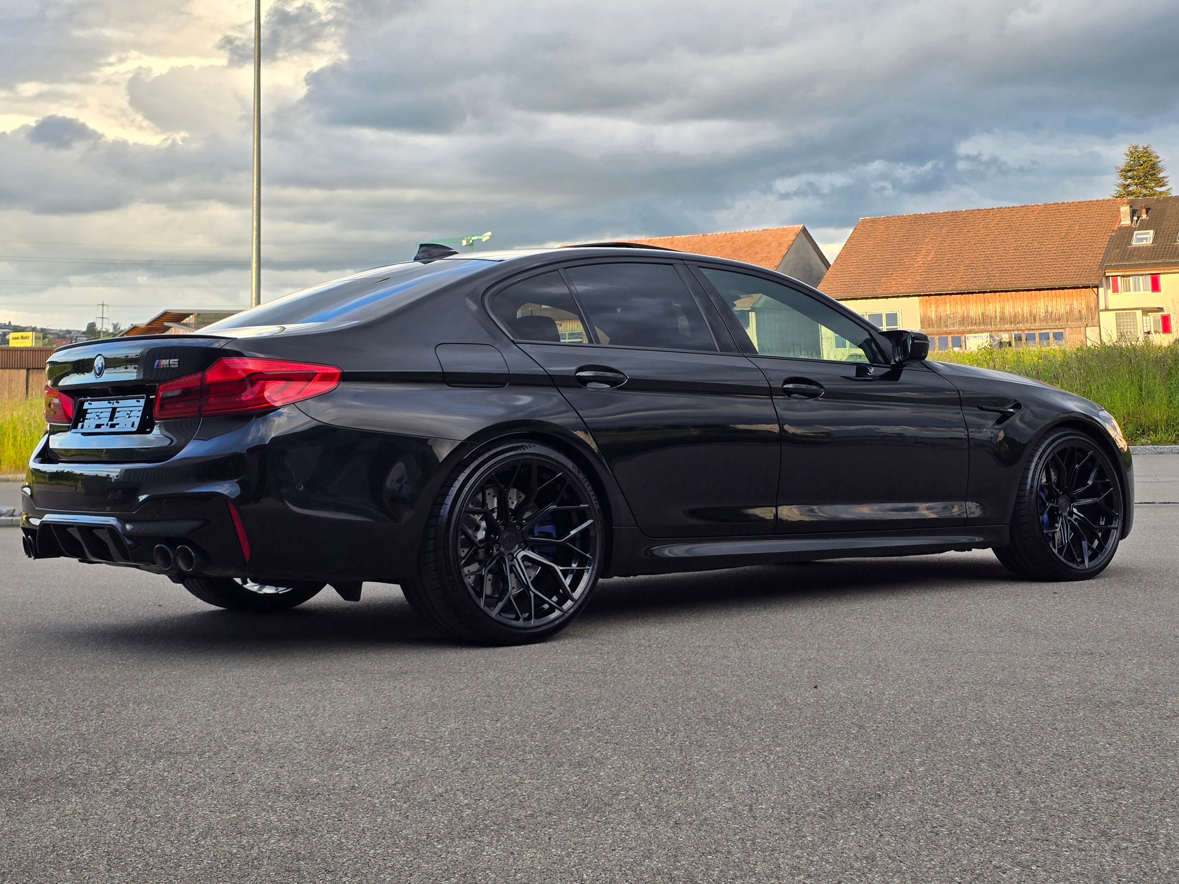 BMW M5 xDrive Drivelogic, Black Edition