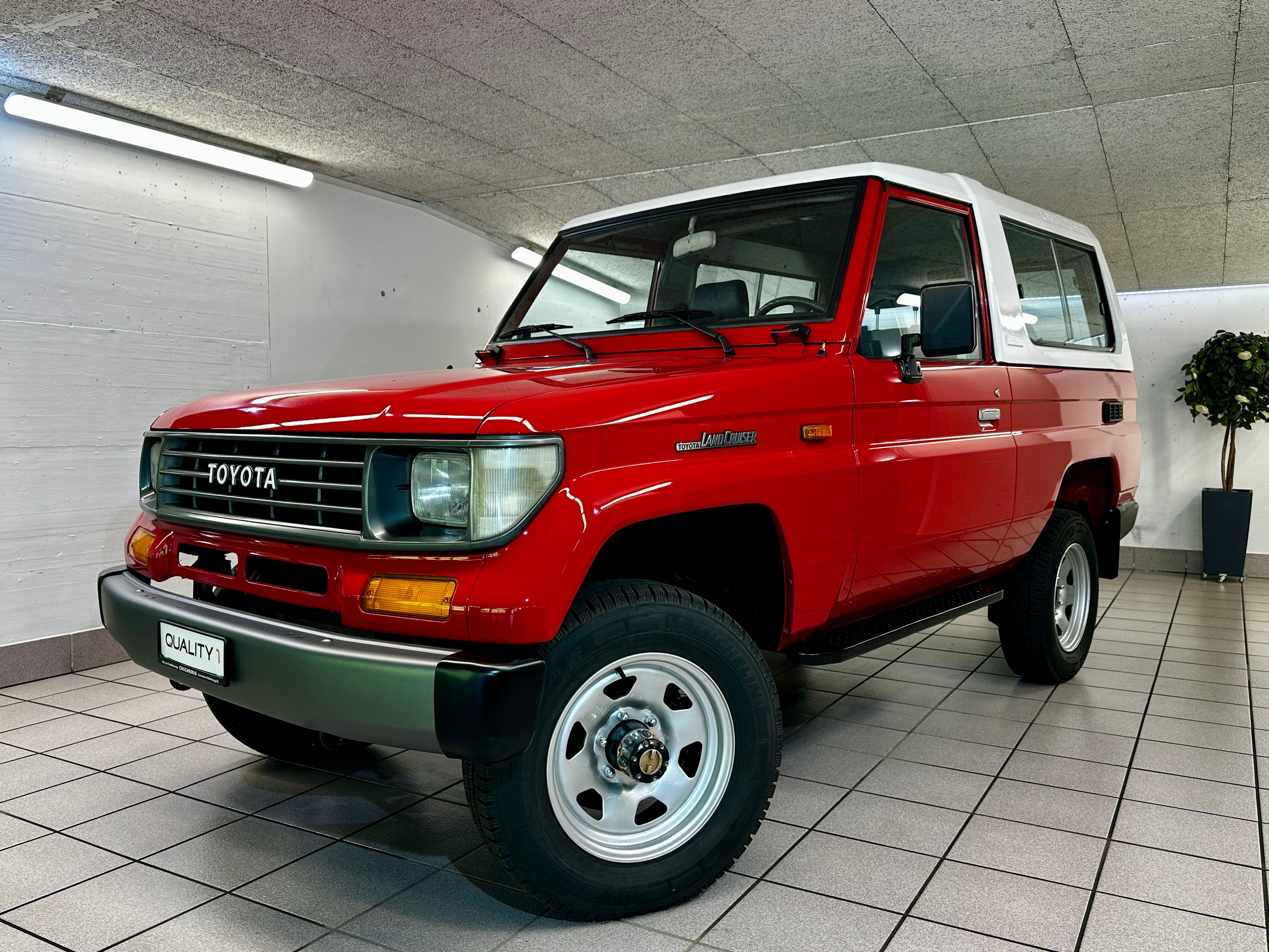 TOYOTA LAND CRUISER RJ 73 LV-MNEW FRP-Top