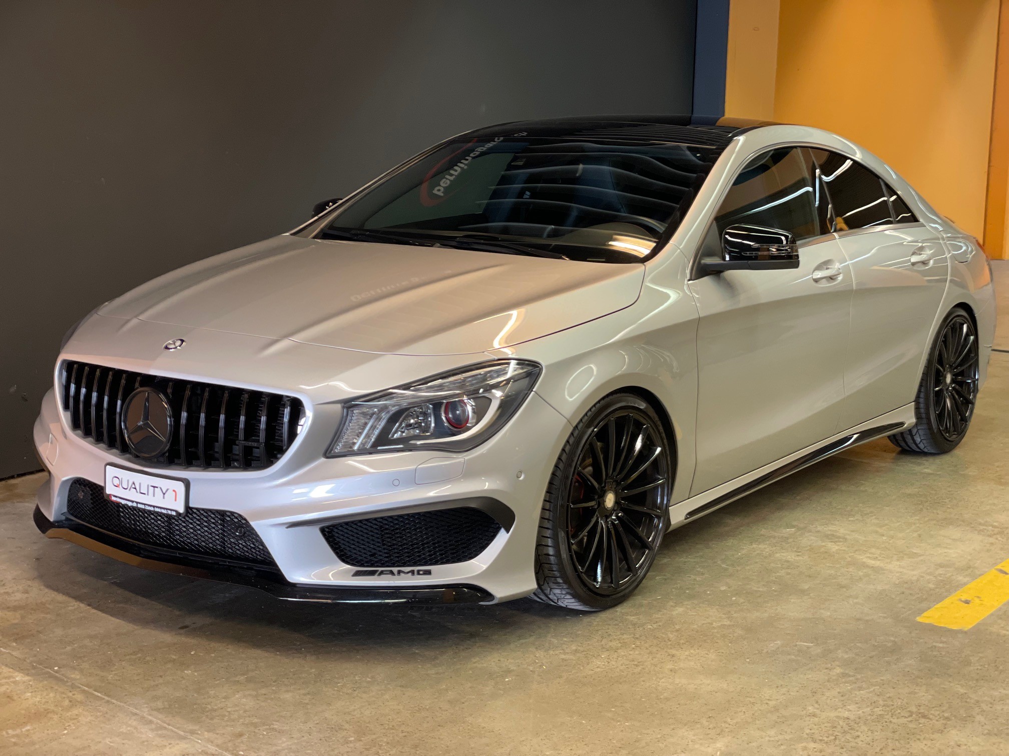 MERCEDES-BENZ CLA 250 AMG Line