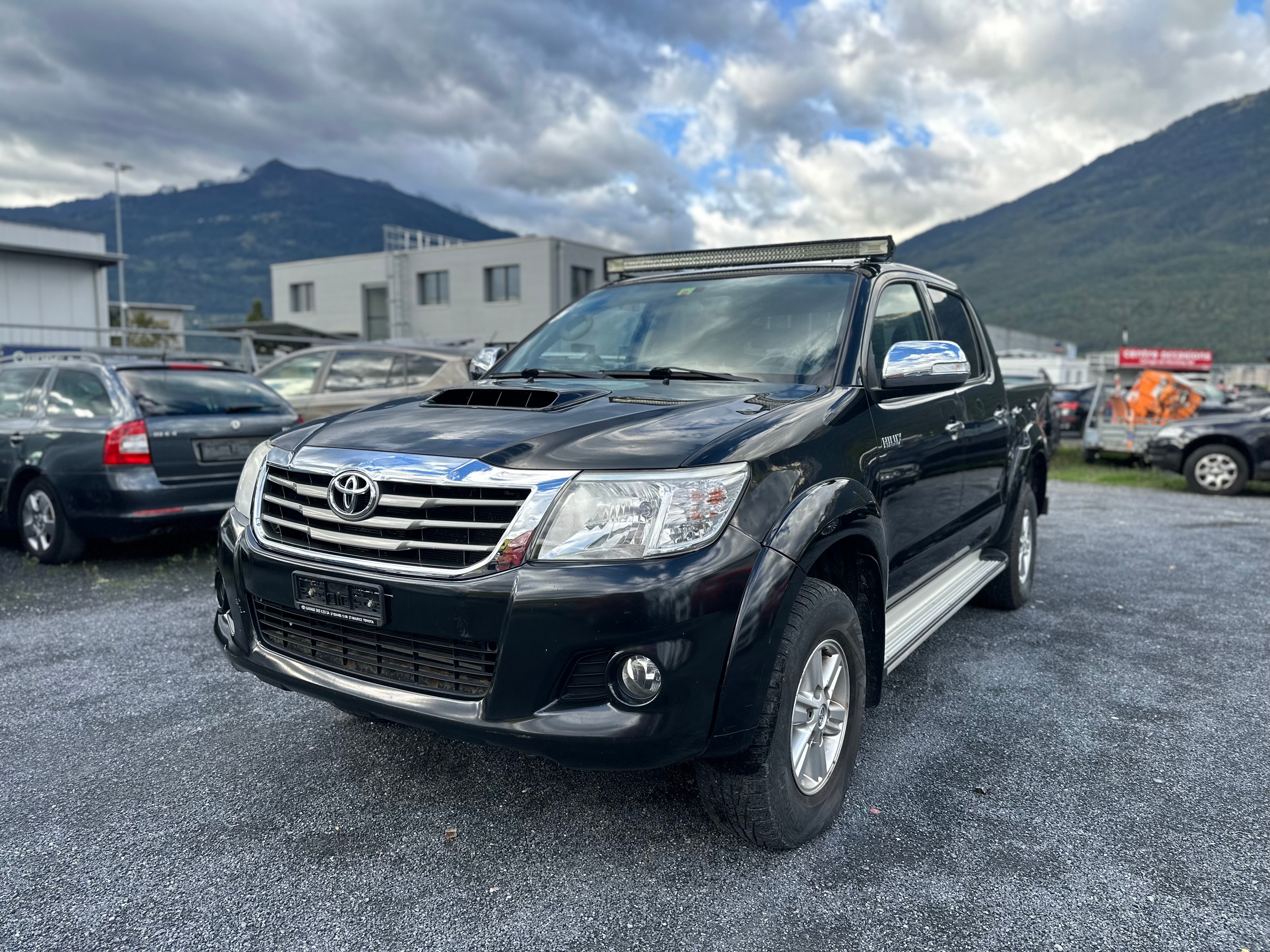 TOYOTA Hilux 3.0 DoubleCab LineaSol