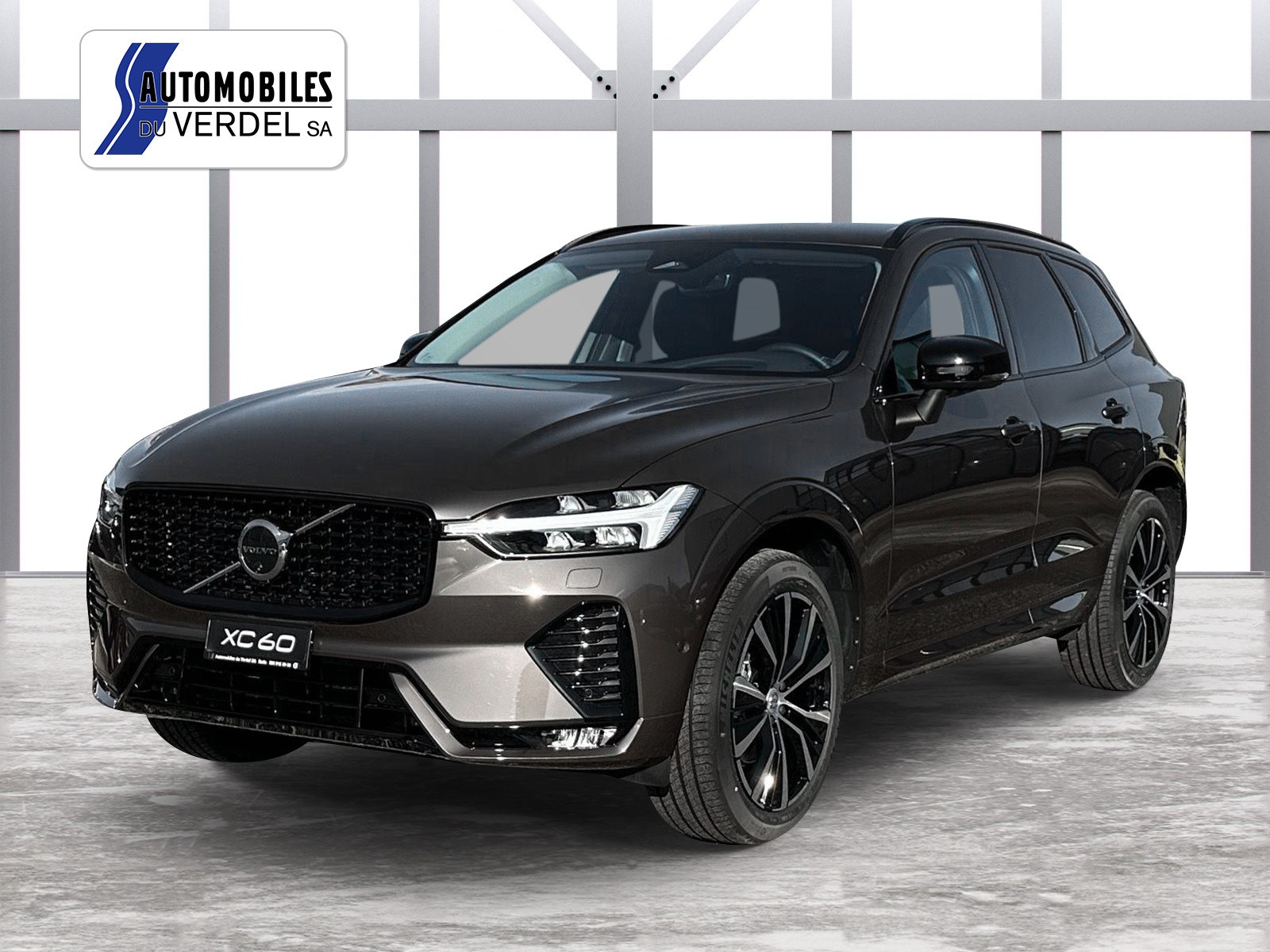 VOLVO XC60 2.0 B5 MH Plus Dark AWD