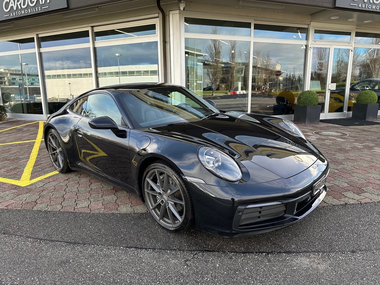 PORSCHE 911 Carrera 4 PDK