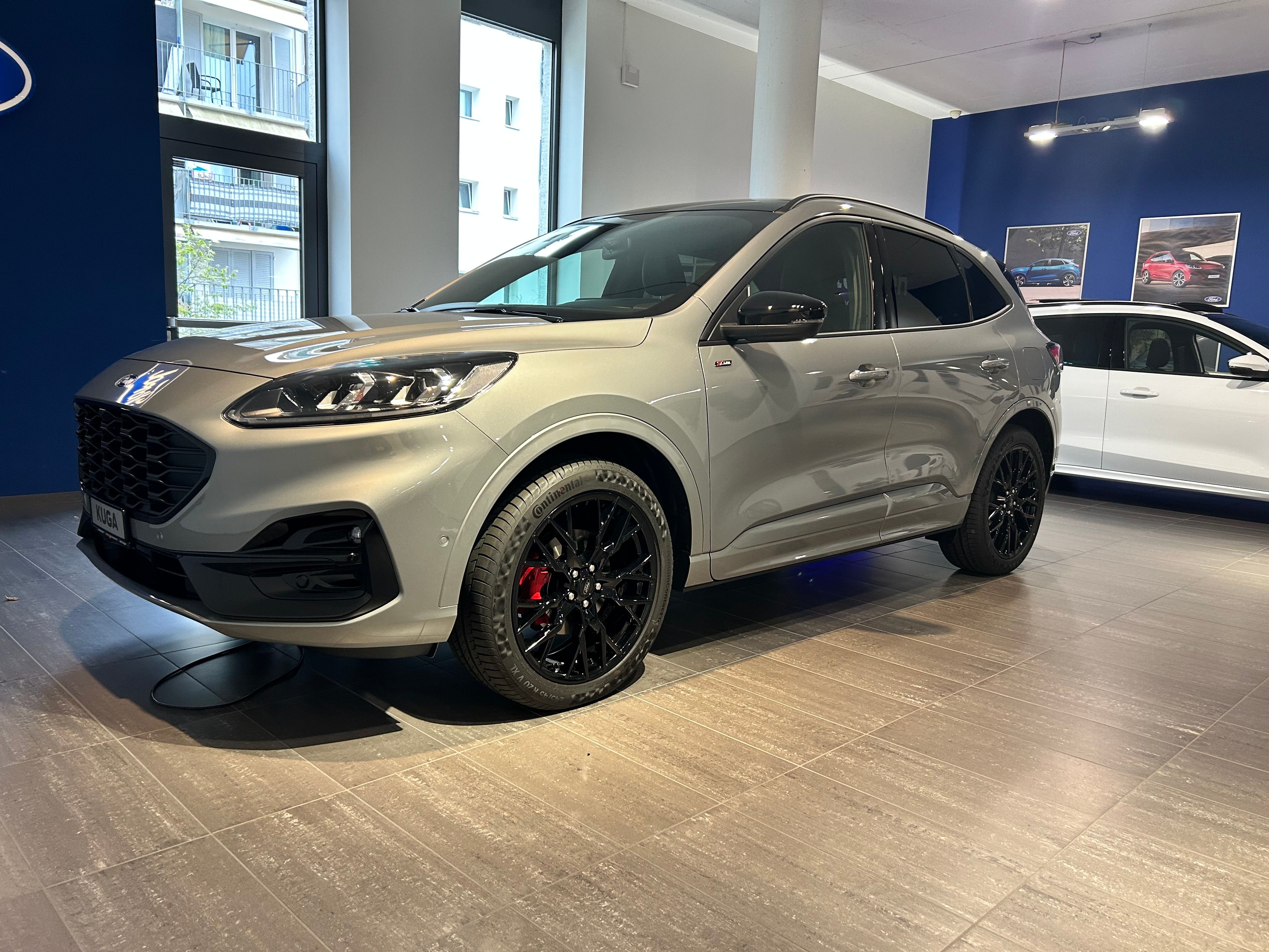 FORD Kuga 2.5 FHEV ST-Line X 4WD