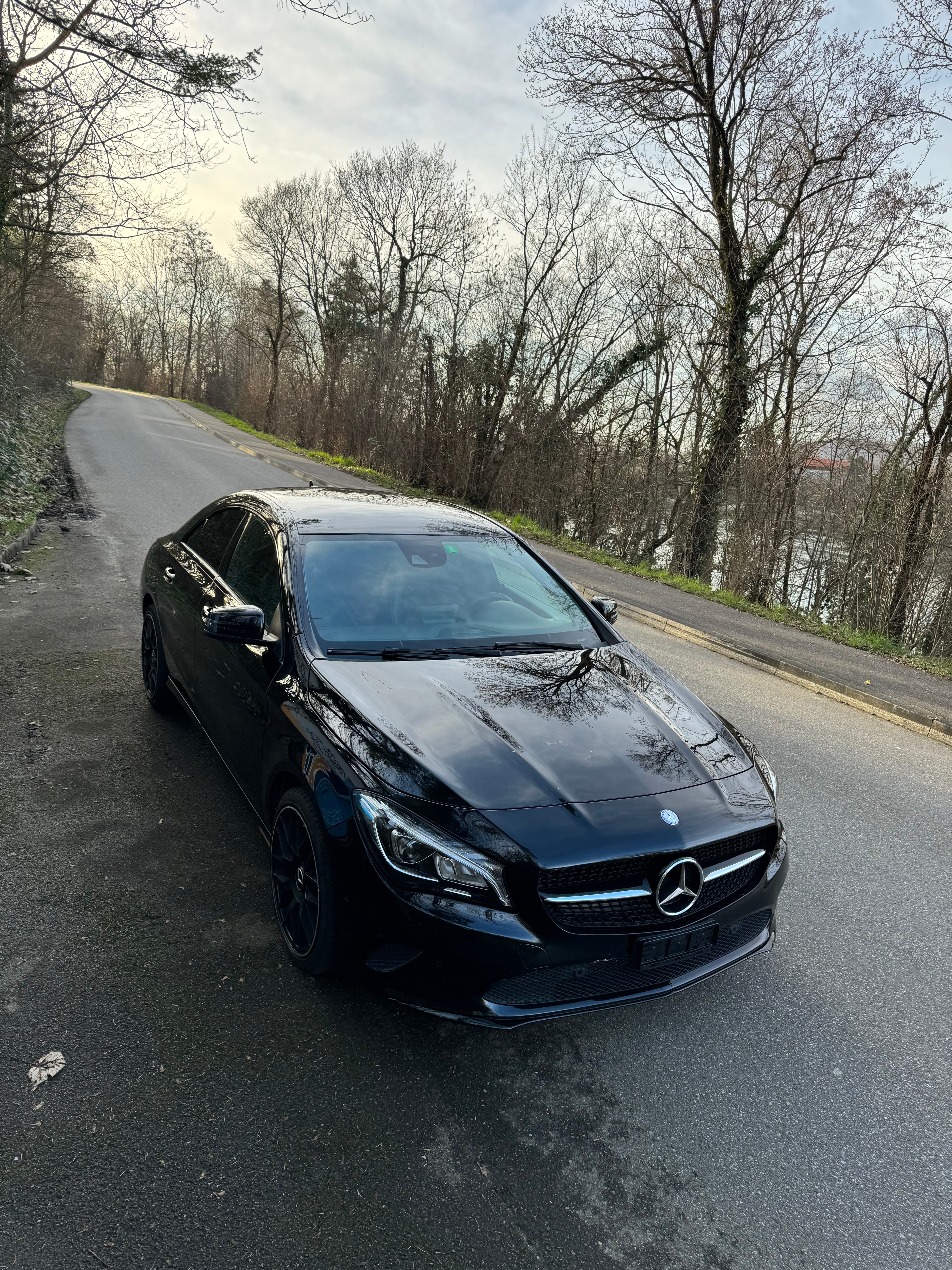 MERCEDES-BENZ CLA 200 Night Star 7G-DCT