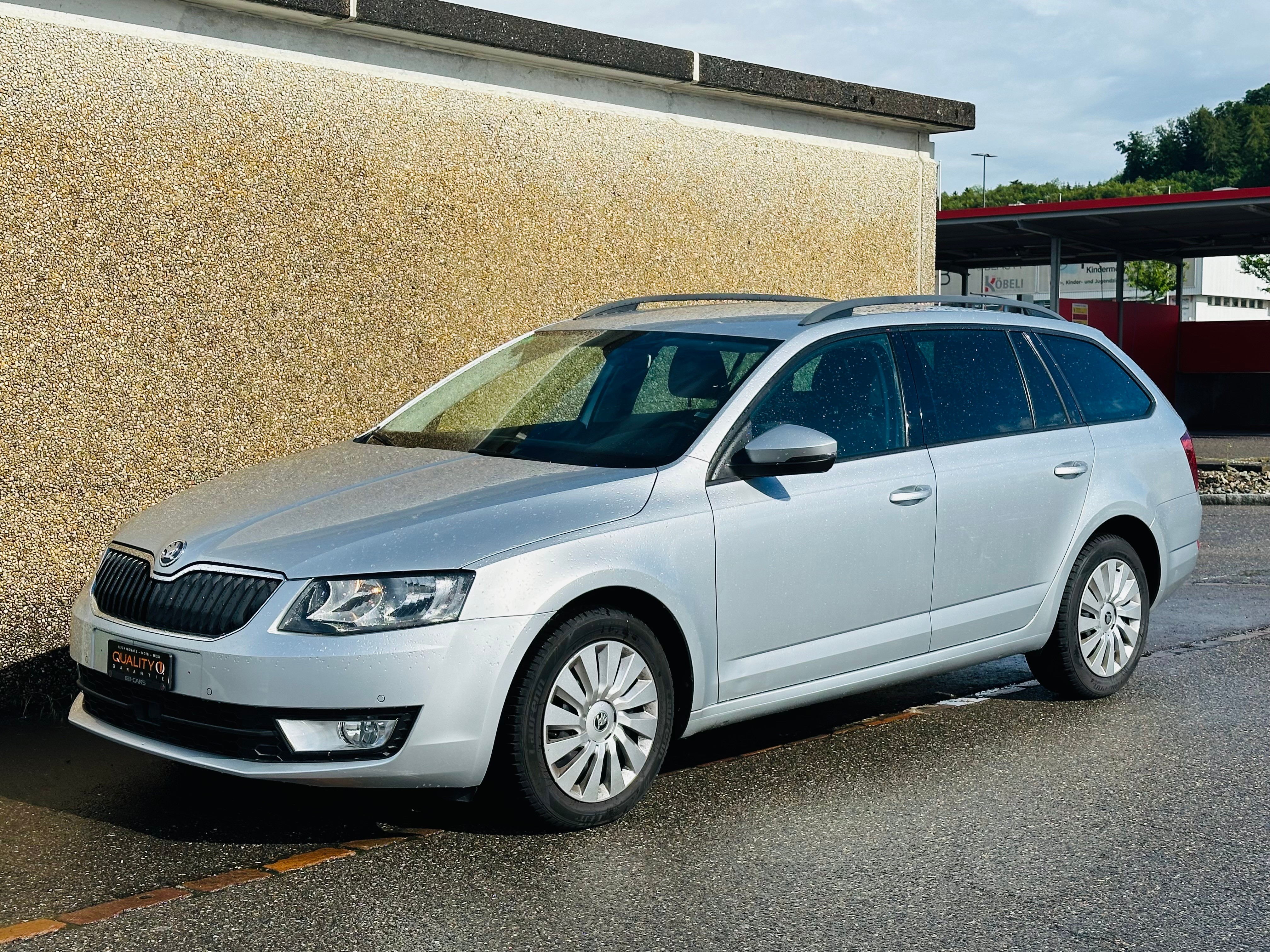 SKODA Octavia Combi 1.6 TDI Swiss Joy DSG