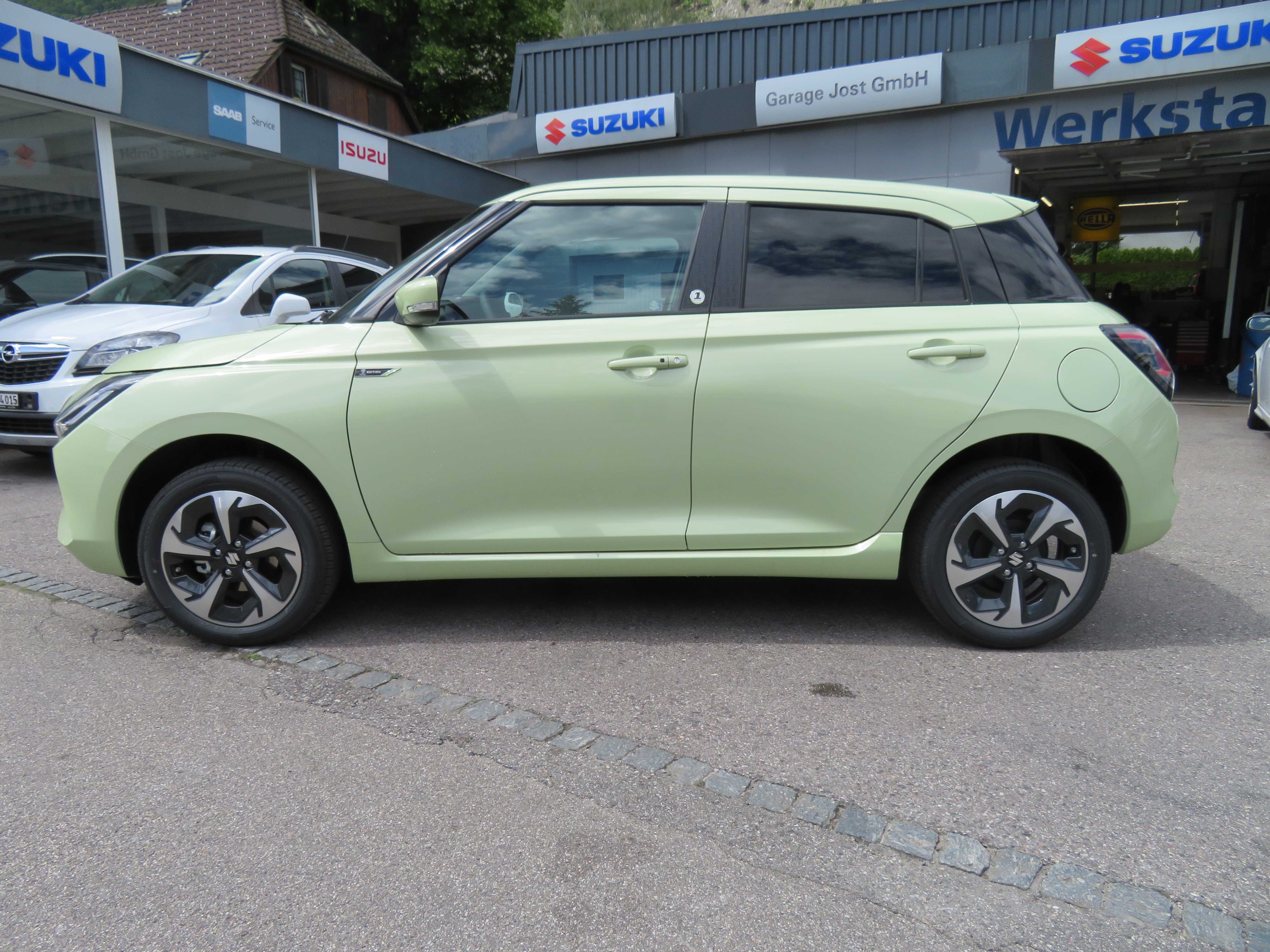 SUZUKI Swift 1.2 1st Edition Top Hybrid 4x4