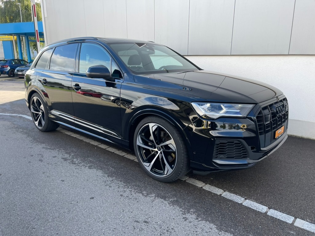 AUDI Q7 55 TFSI S Line qu*7-Plätzer,22