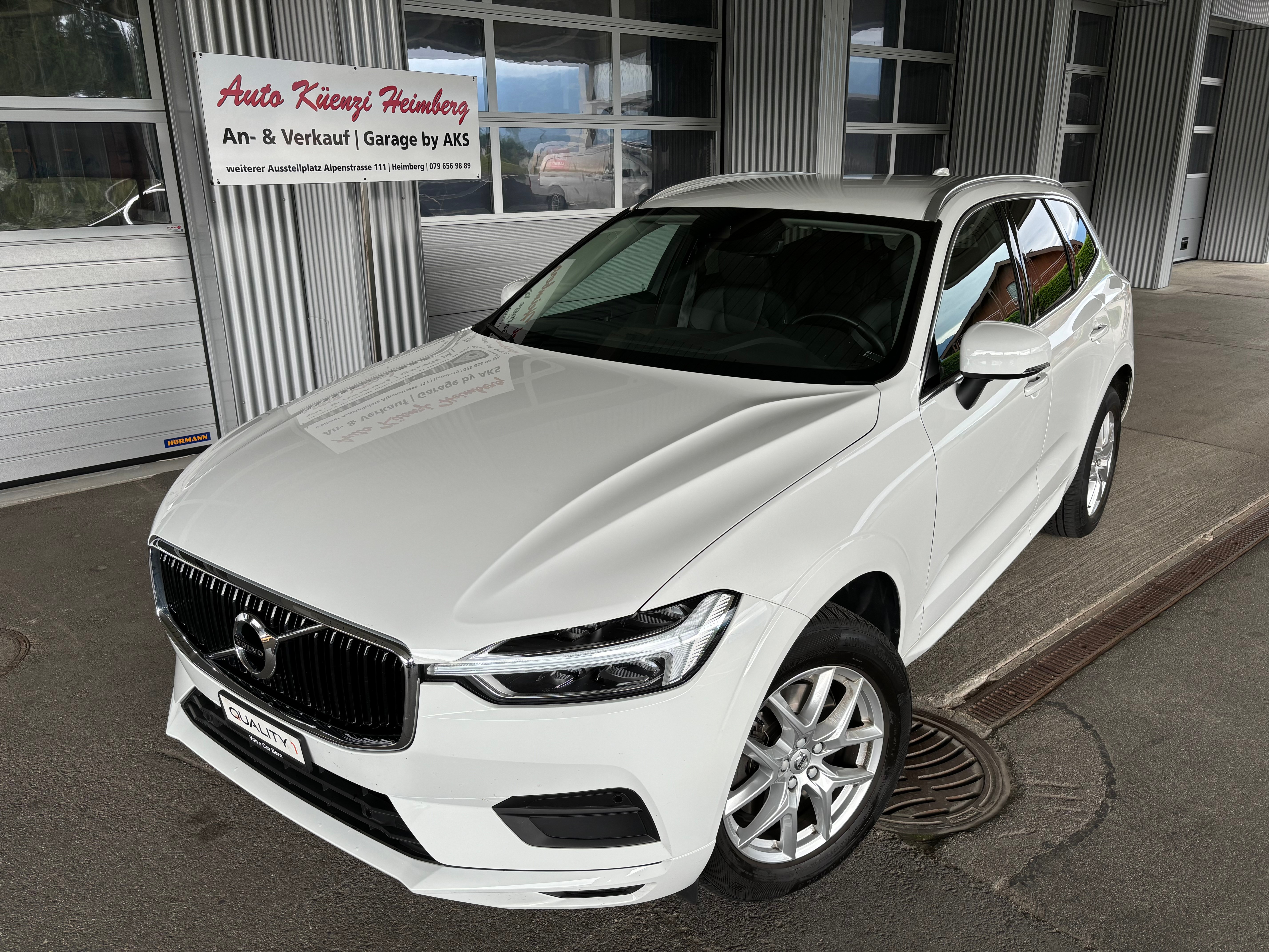 VOLVO XC60 B4 Diesel Mild Hybrid AWD Momentum Geartronic