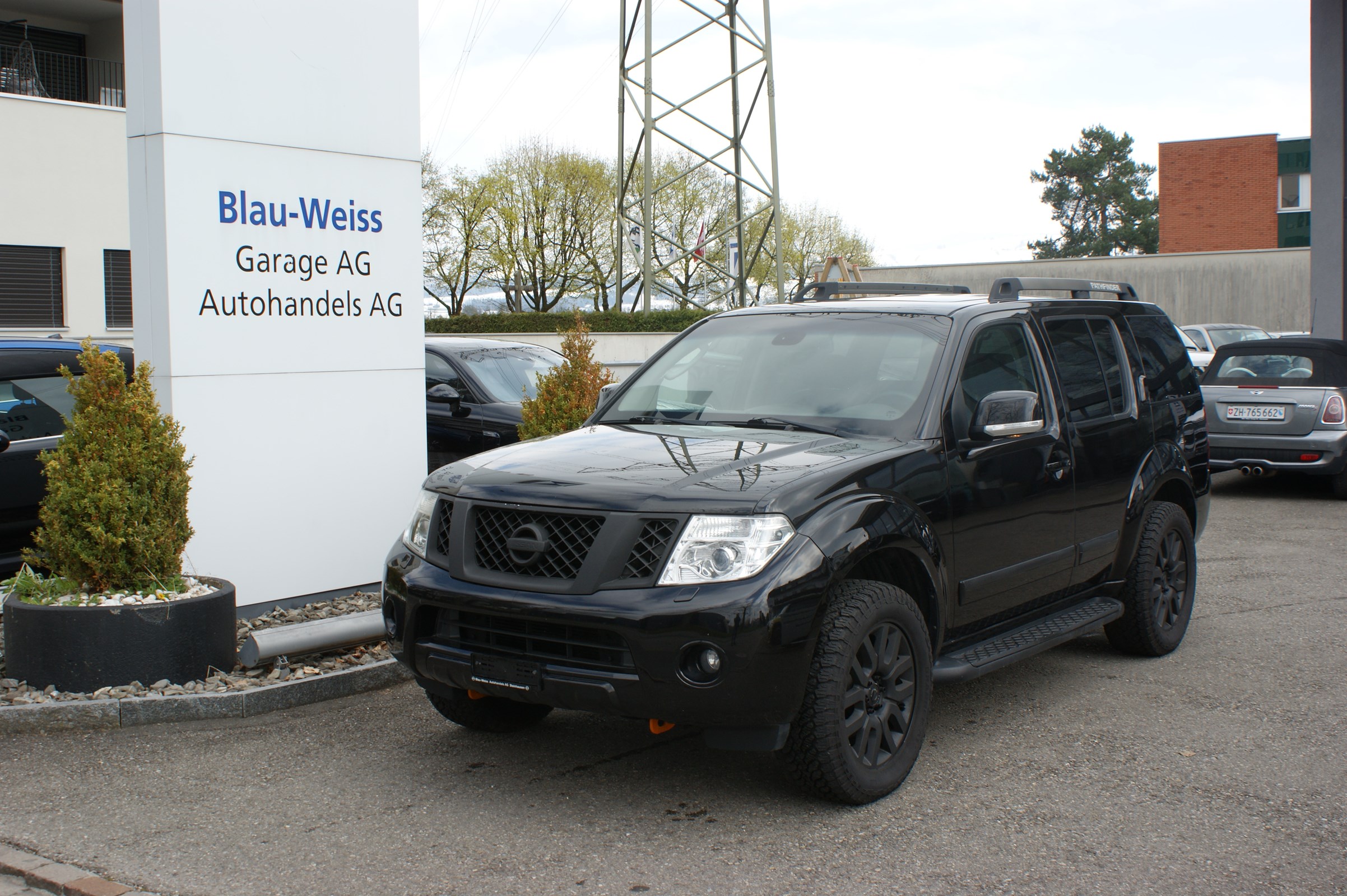 NISSAN Pathfinder 3.0 dCi LE Automatic