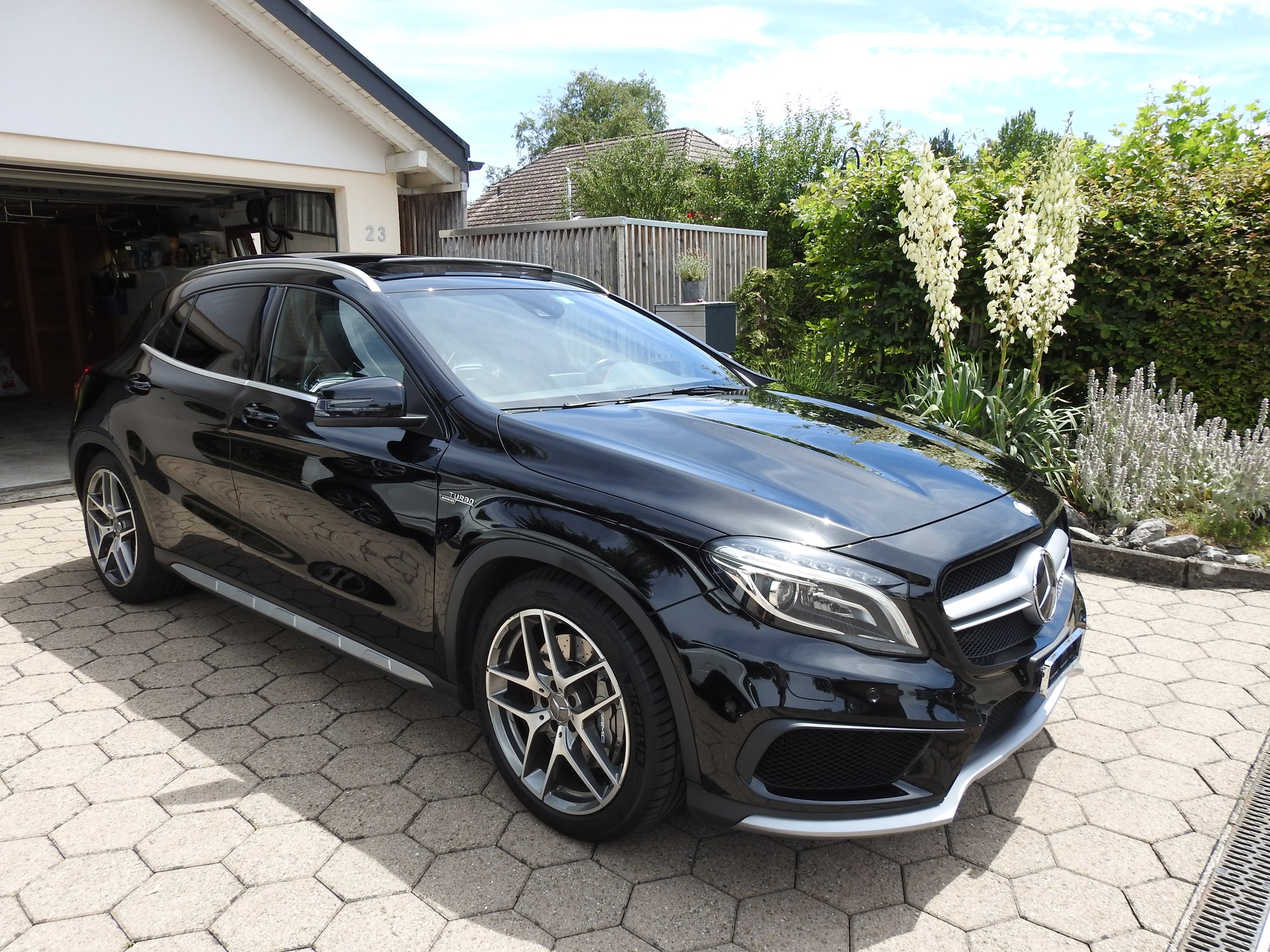 MERCEDES-BENZ GLA 45 AMG 4Matic 7G-DCT