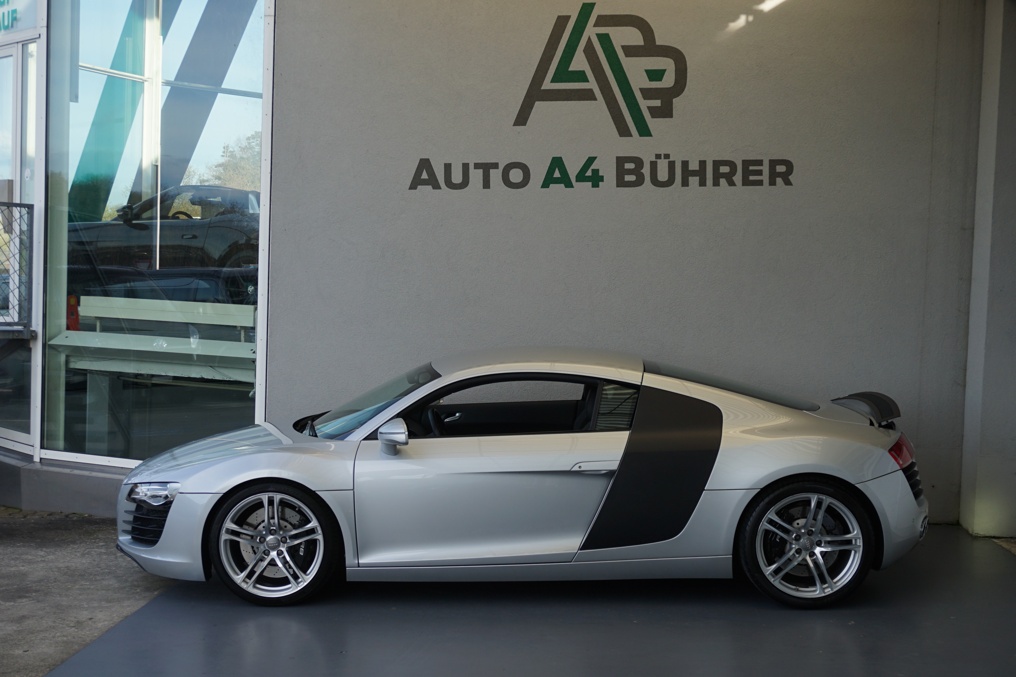 AUDI R8 Coupé 4.2