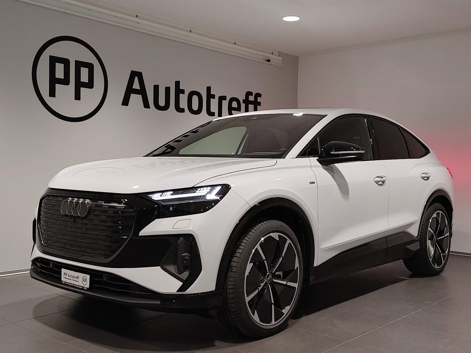 AUDI Q4 Sportback e-tron 45 Attraction quattro